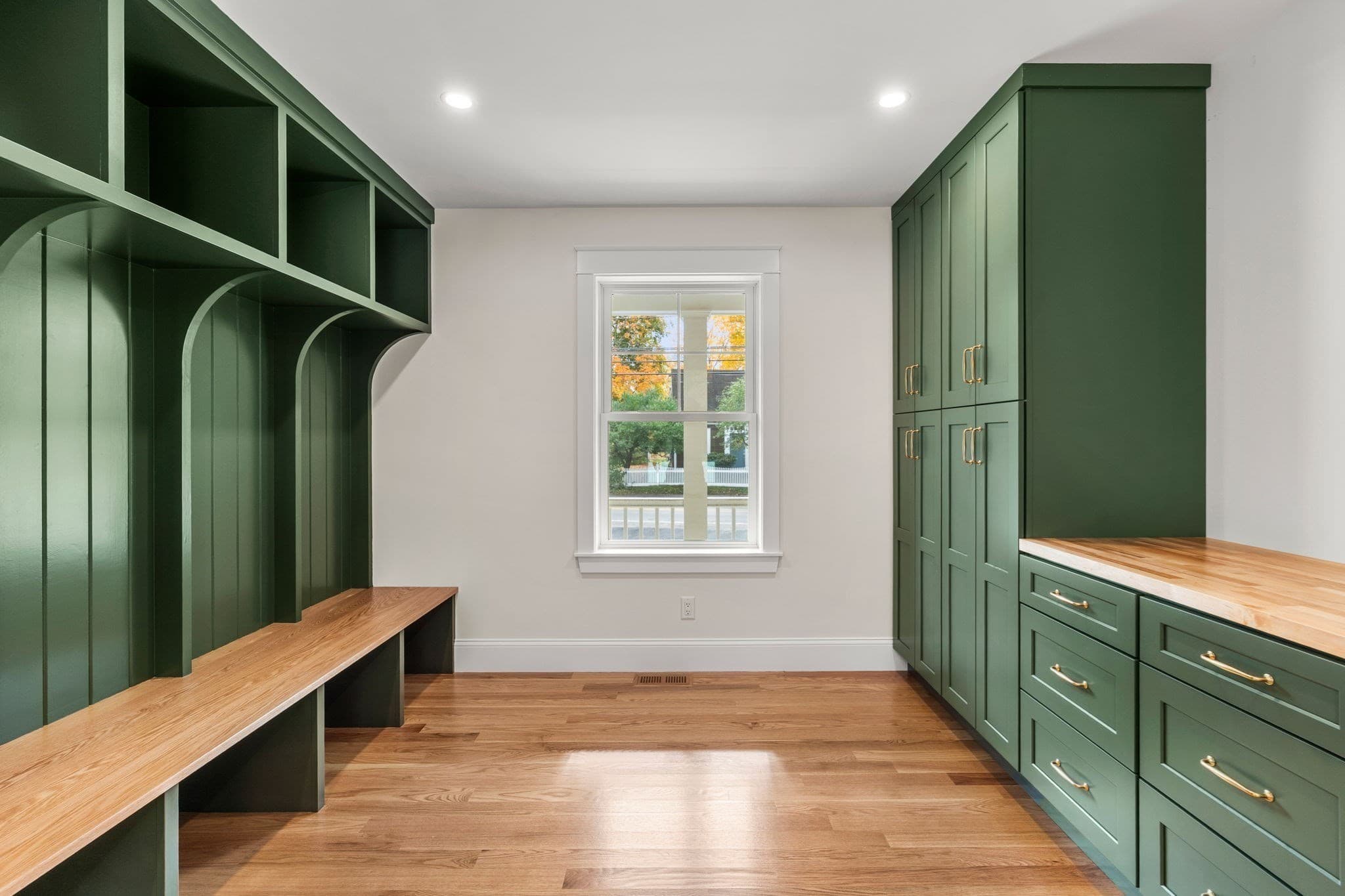 Single Family Residence at 238 E Main St, Georgetown MA 01833, photo 3 of 33