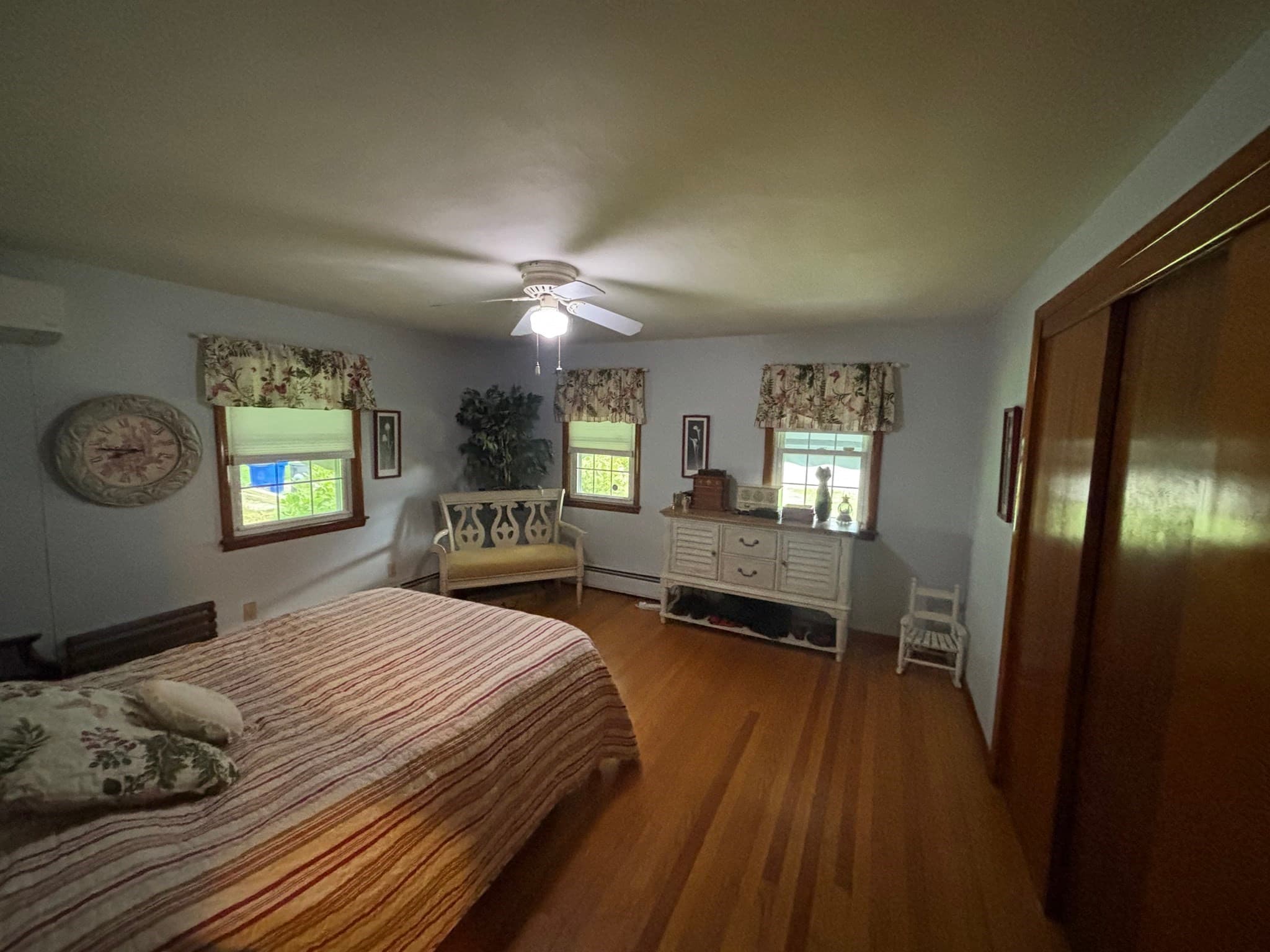 Single Family Residence at 250 W Allen Ridge Rd, Springfield MA 01118, photo 13 of 19