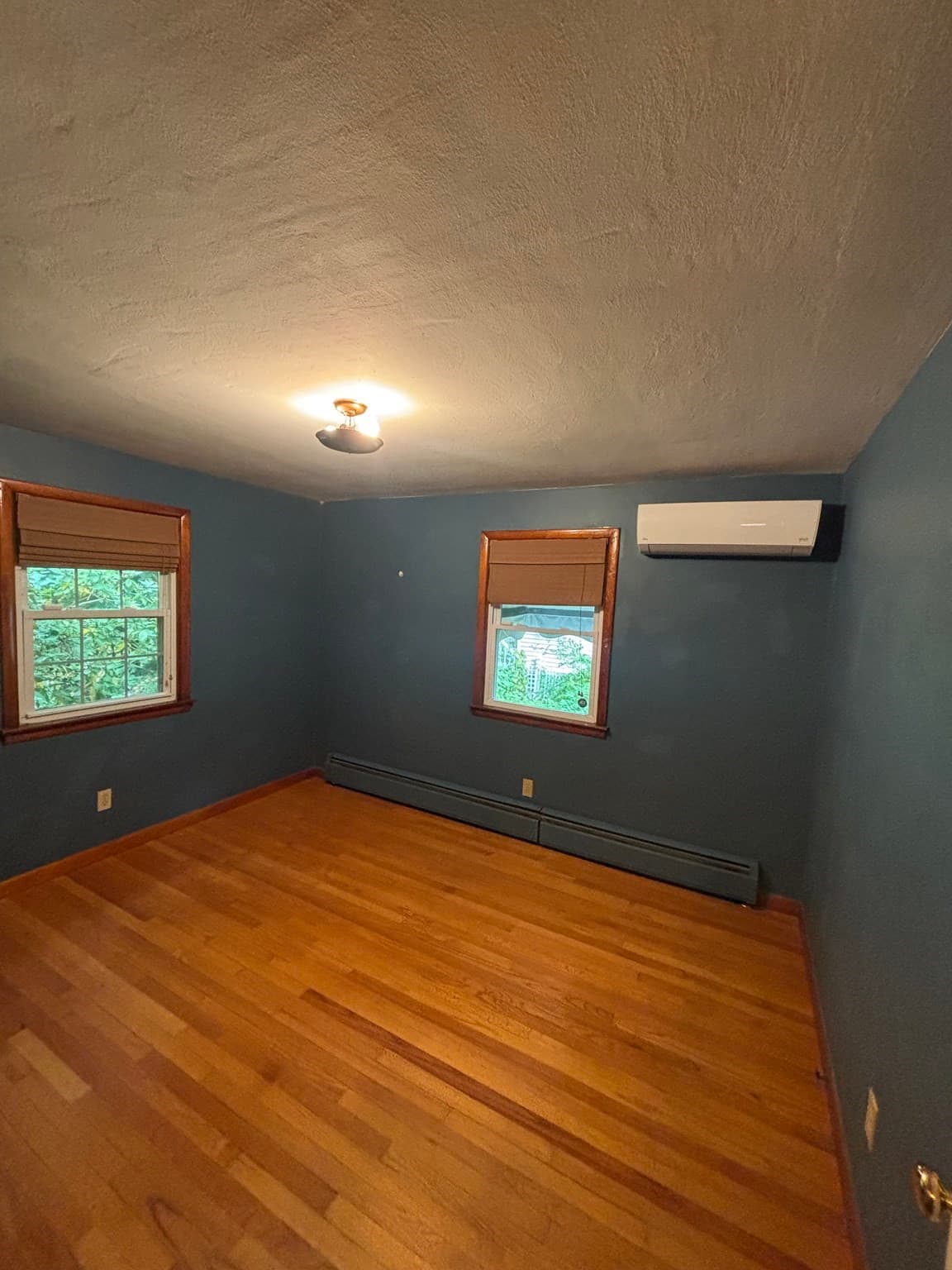 Single Family Residence at 250 W Allen Ridge Rd, Springfield MA 01118, photo 14 of 19
