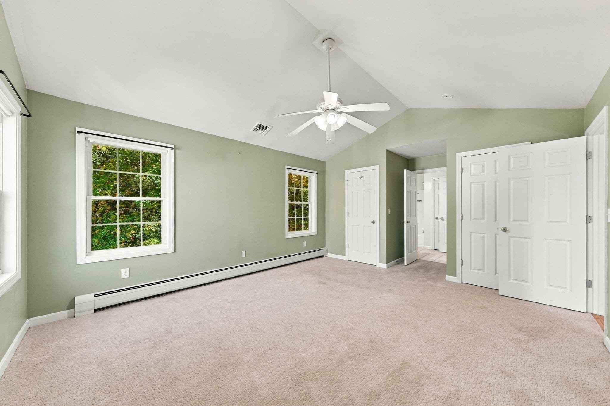Single Family Residence at 28 Erin Ct, New Bedford MA 02745, photo 20 of 35
