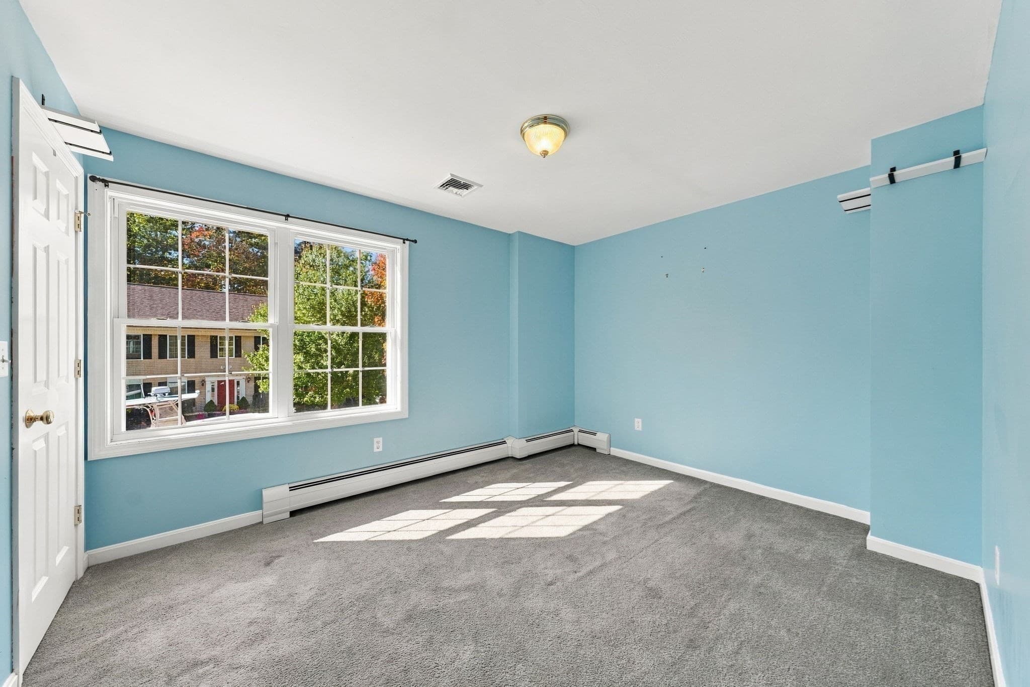 Single Family Residence at 28 Erin Ct, New Bedford MA 02745, photo 18 of 35