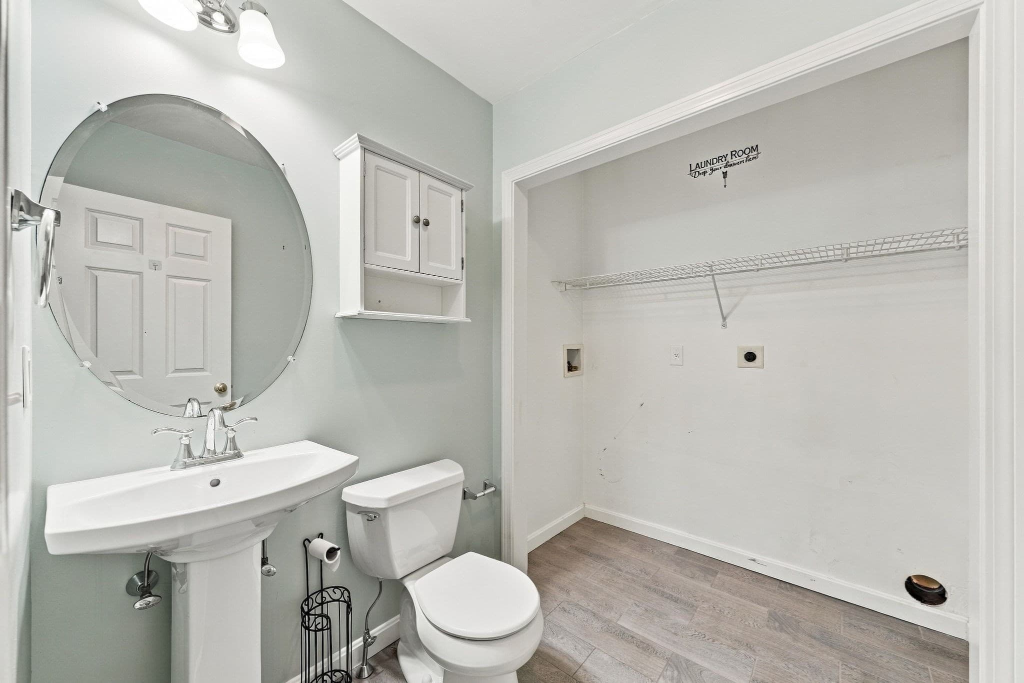 Single Family Residence at 28 Erin Ct, New Bedford MA 02745, photo 15 of 35