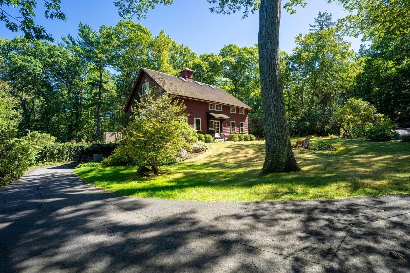 Single Family Residence at 23 Eaglehead Rd, Manchester MA 01944, photo 22 of 40