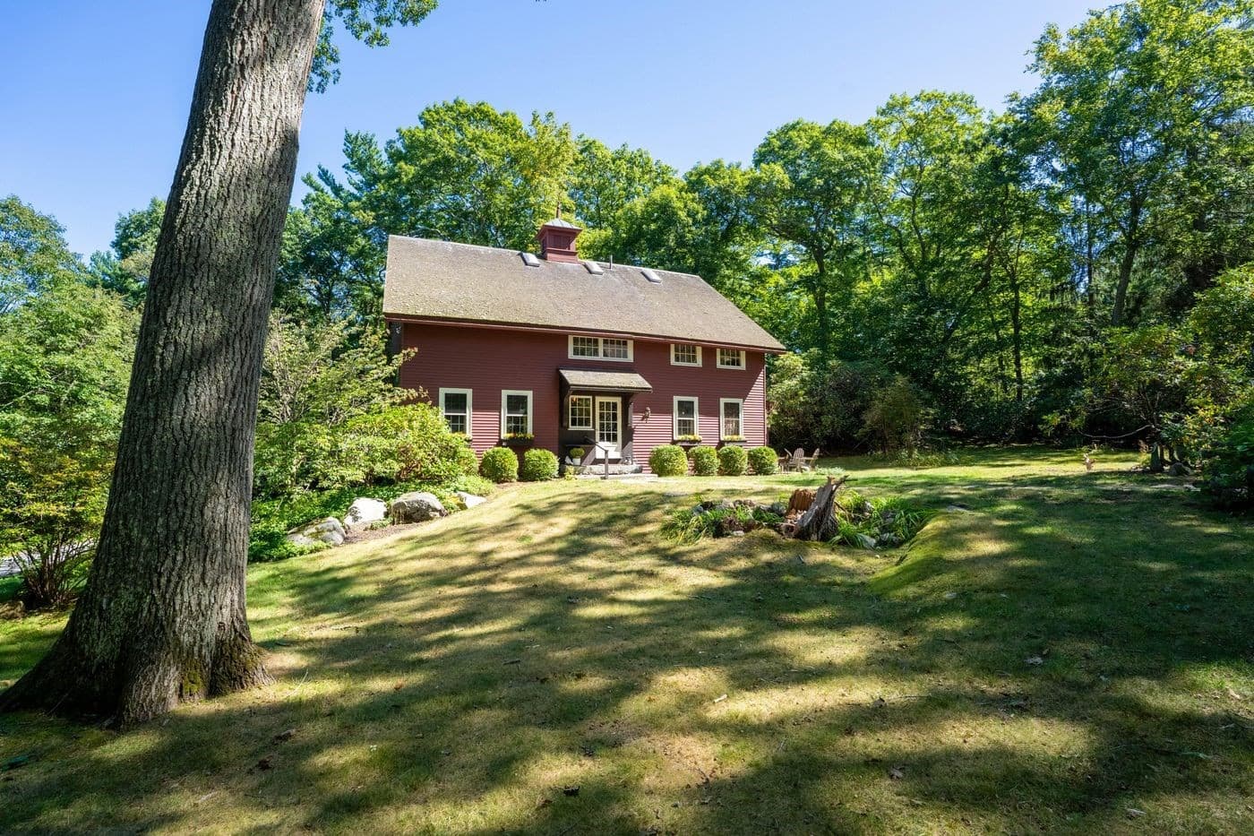 Single Family Residence at 23 Eaglehead Rd, Manchester MA 01944, photo 37 of 40
