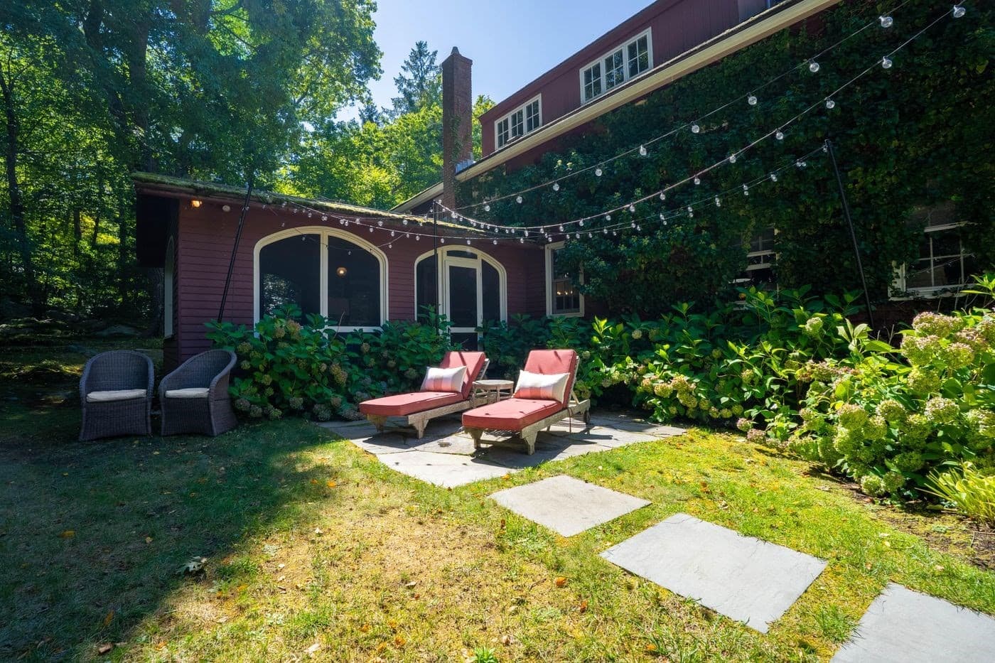 Single Family Residence at 23 Eaglehead Rd, Manchester MA 01944, photo 19 of 40