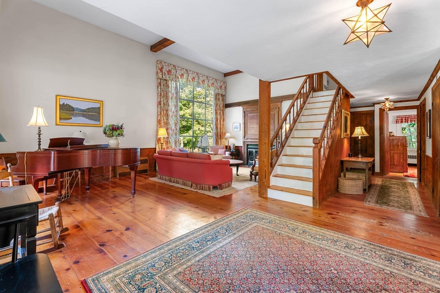 Single Family Residence at 23 Eaglehead Rd, Manchester MA 01944, photo 4 of 40