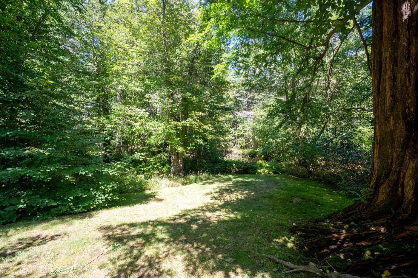 Single Family Residence at 23 Eaglehead Rd, Manchester MA 01944, photo 21 of 40