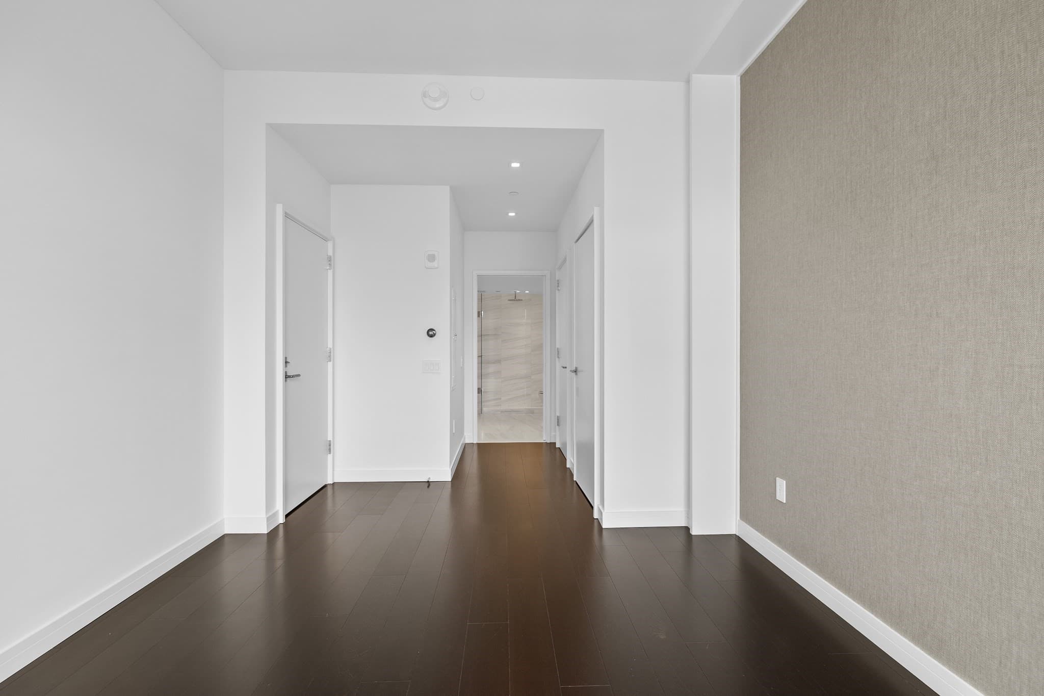 Condominium at 150 Seaport Blvd, Boston MA 02210, photo 6 of 18
