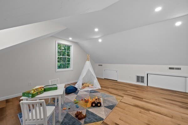 Single Family Residence at 128 Memorial Dr, Shrewsbury MA 01545, photo 25 of 42