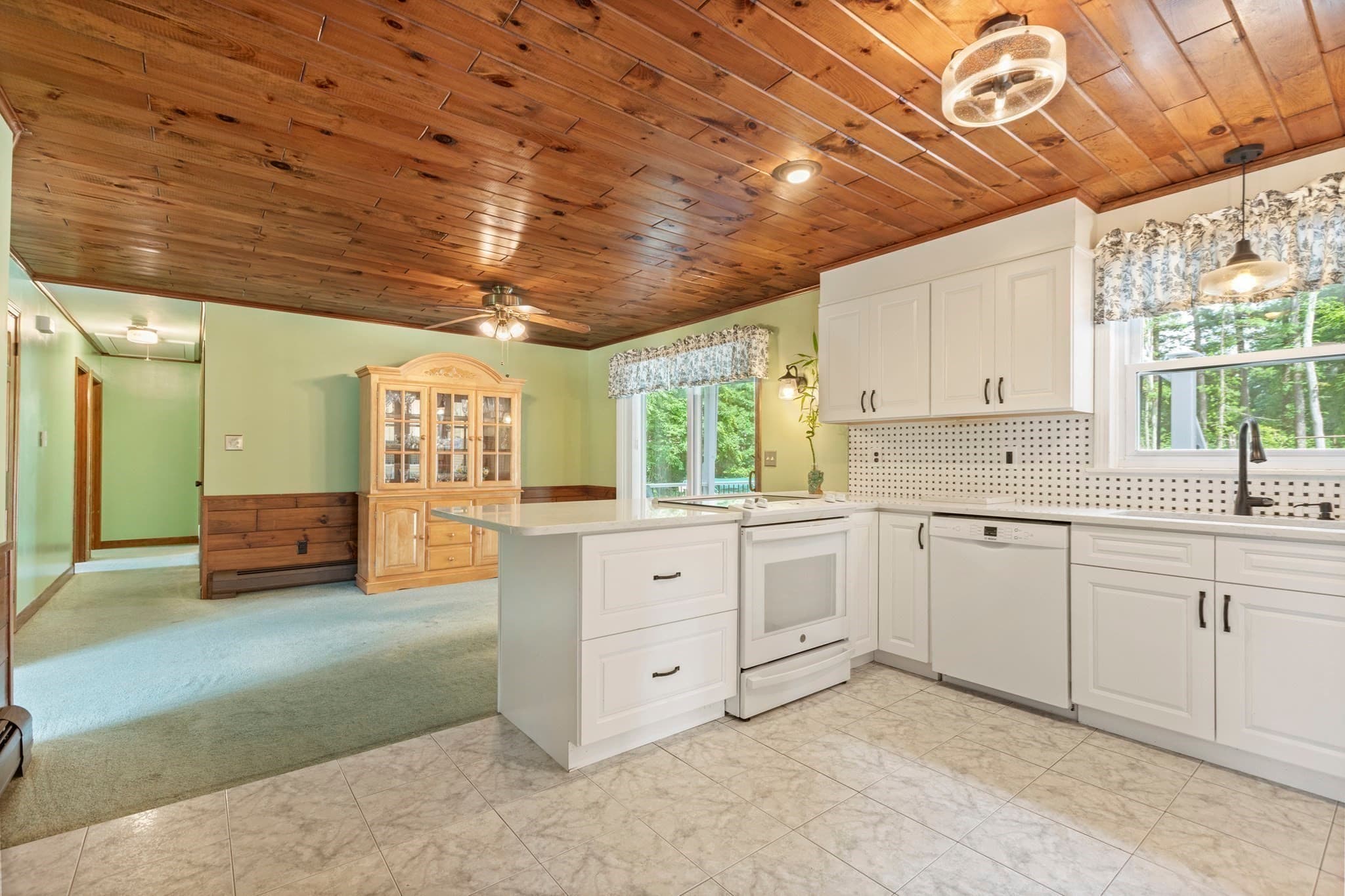 Multi Family at 6 Tracey St, Acushnet MA 02743, photo 5 of 39