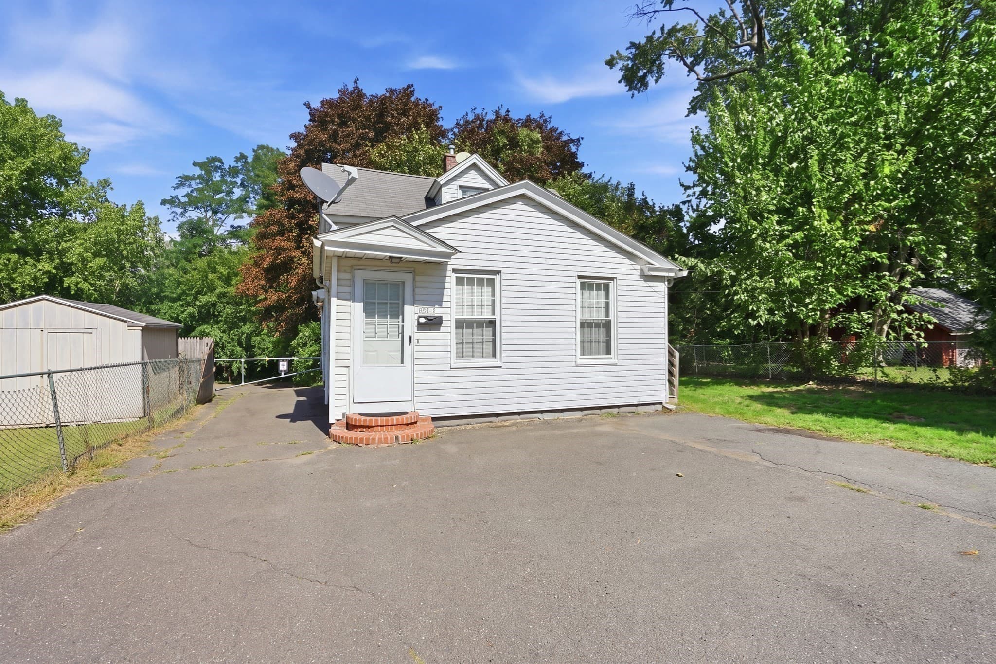 4 Family at 149-151 Hampden St, Chicopee MA 01013, photo 5 of 42