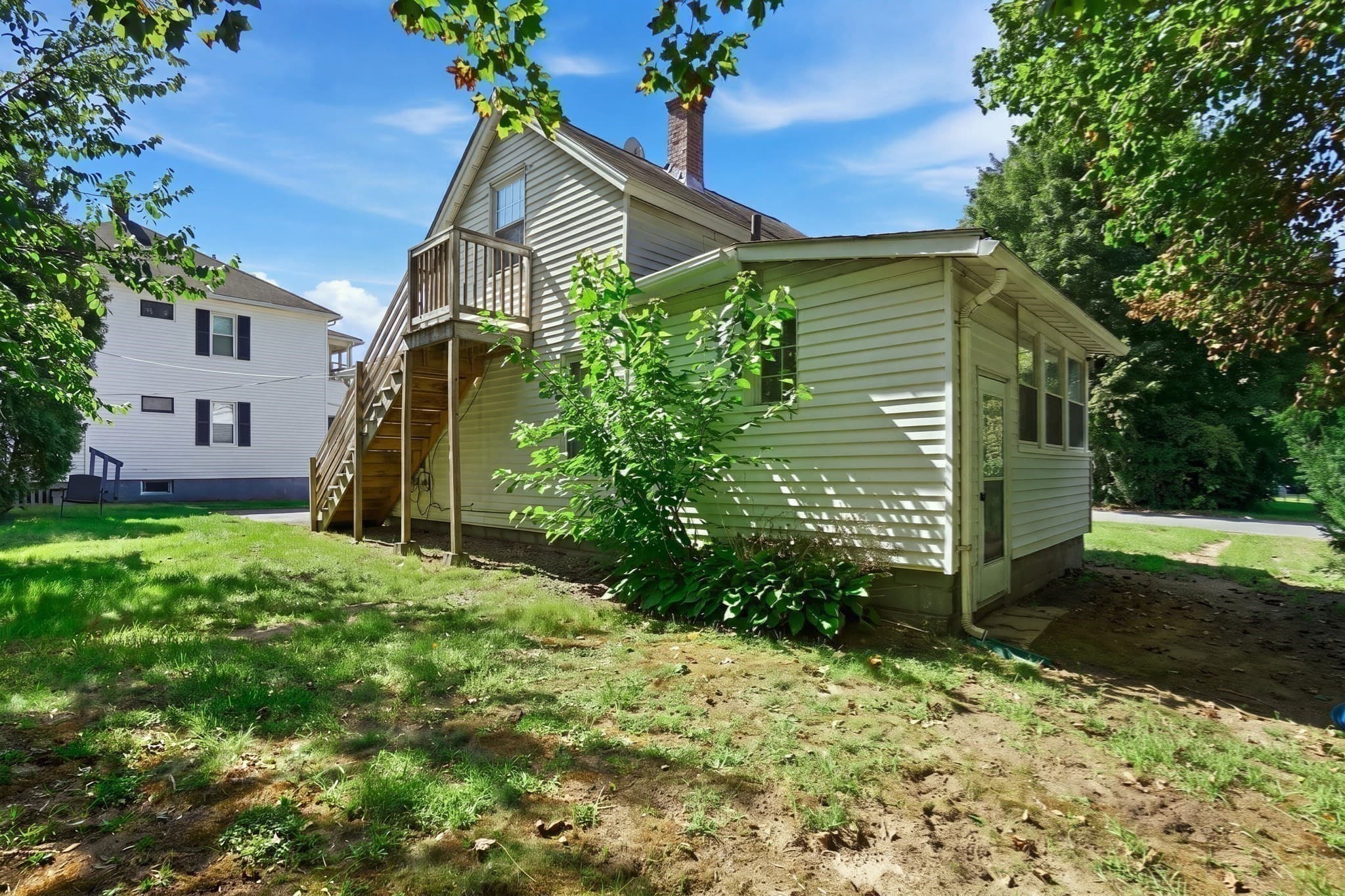 4 Family at 149-151 Hampden St, Chicopee MA 01013, photo 9 of 42