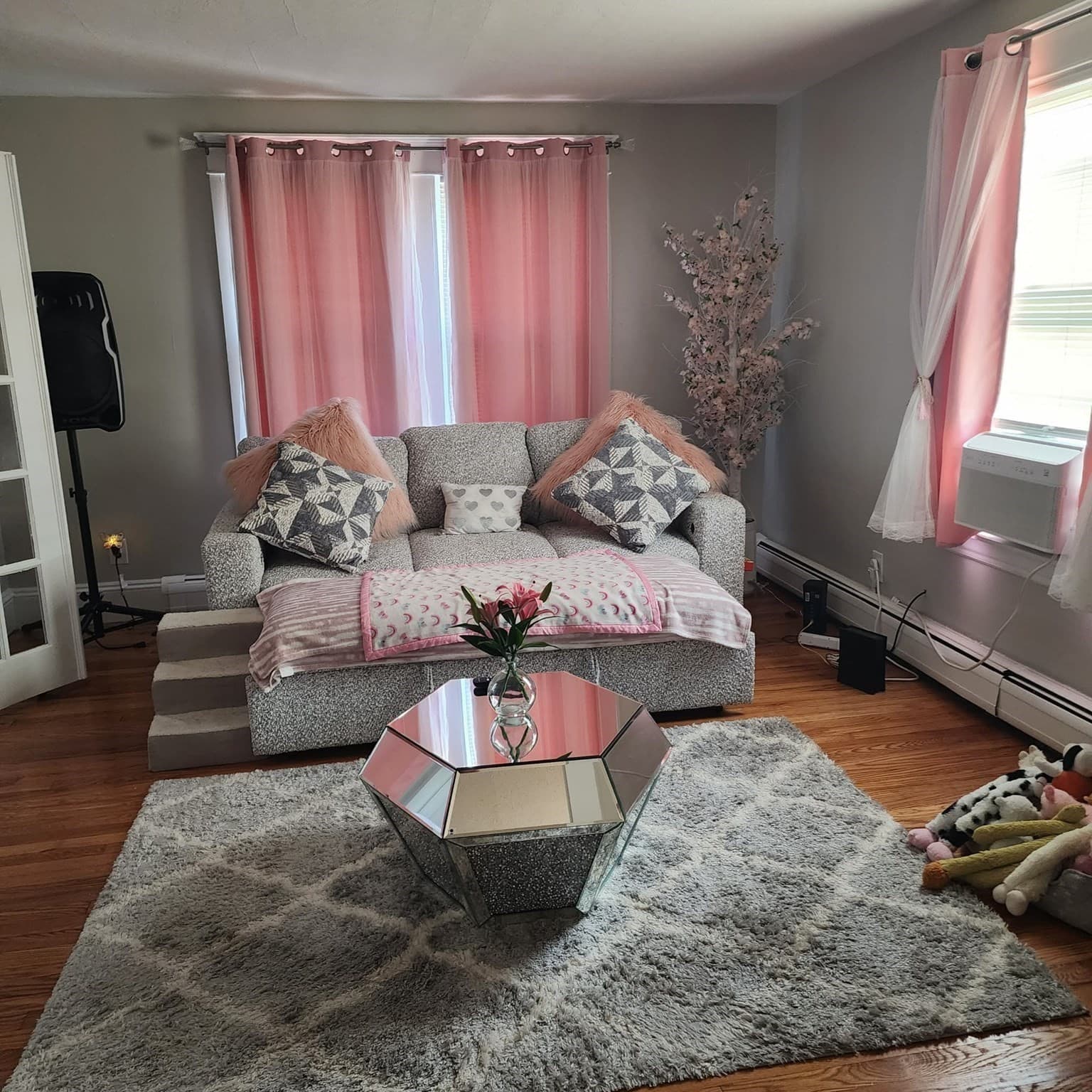 4 Family at 149-151 Hampden St, Chicopee MA 01013, photo 15 of 42
