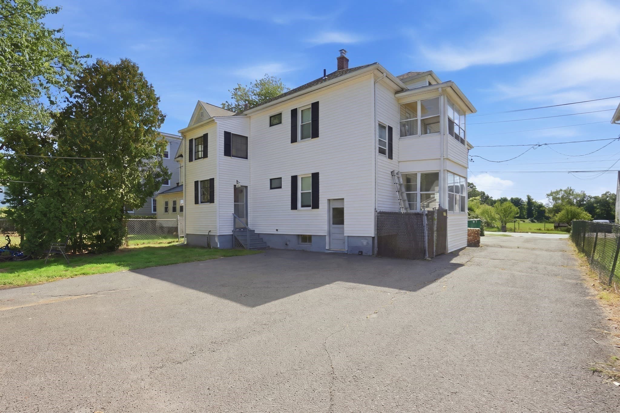 4 Family at 149-151 Hampden St, Chicopee MA 01013, photo 11 of 42