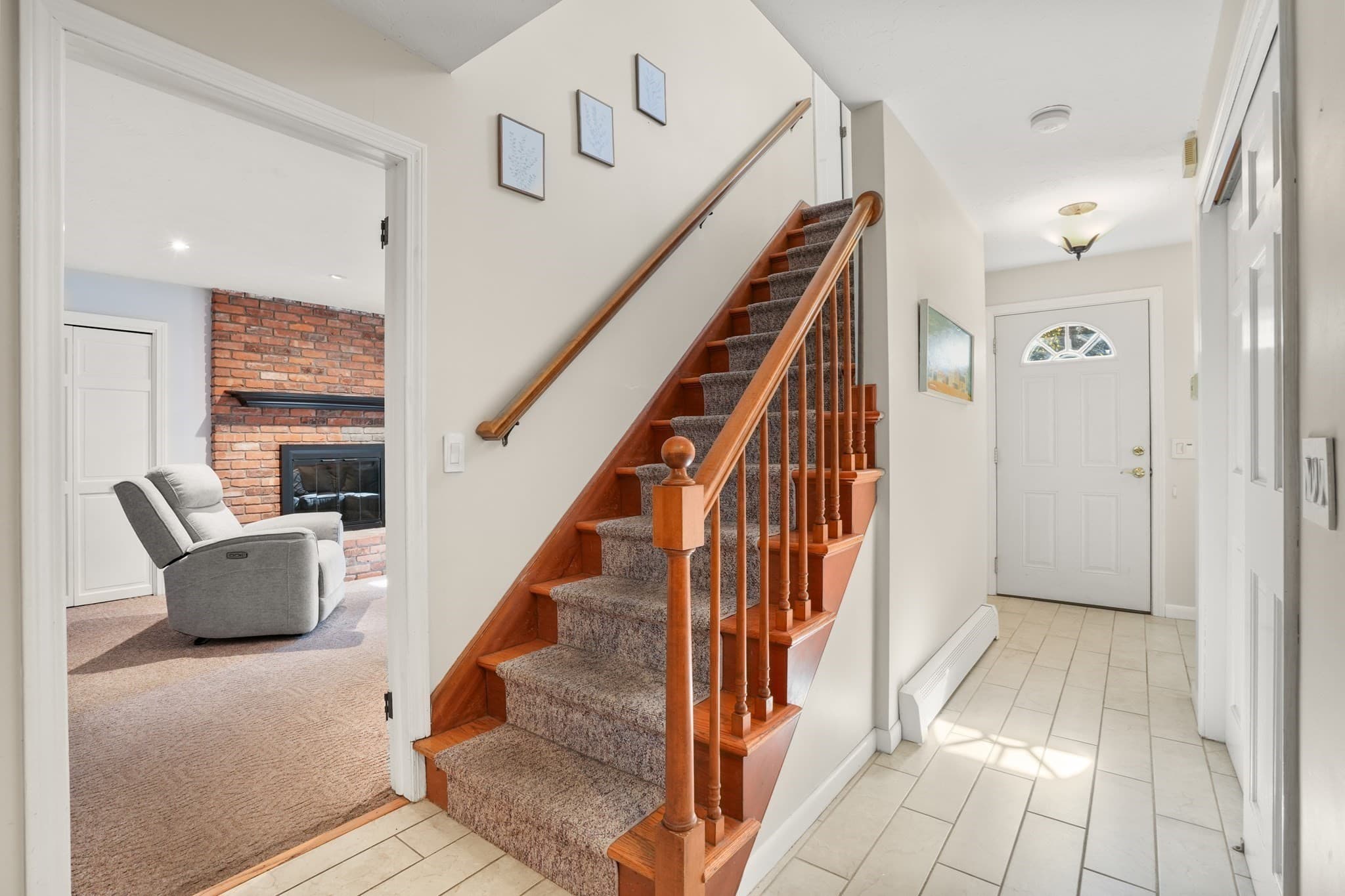 Single Family Residence at 169 Pilgrim Dr, Holden MA 01520, photo 16 of 41