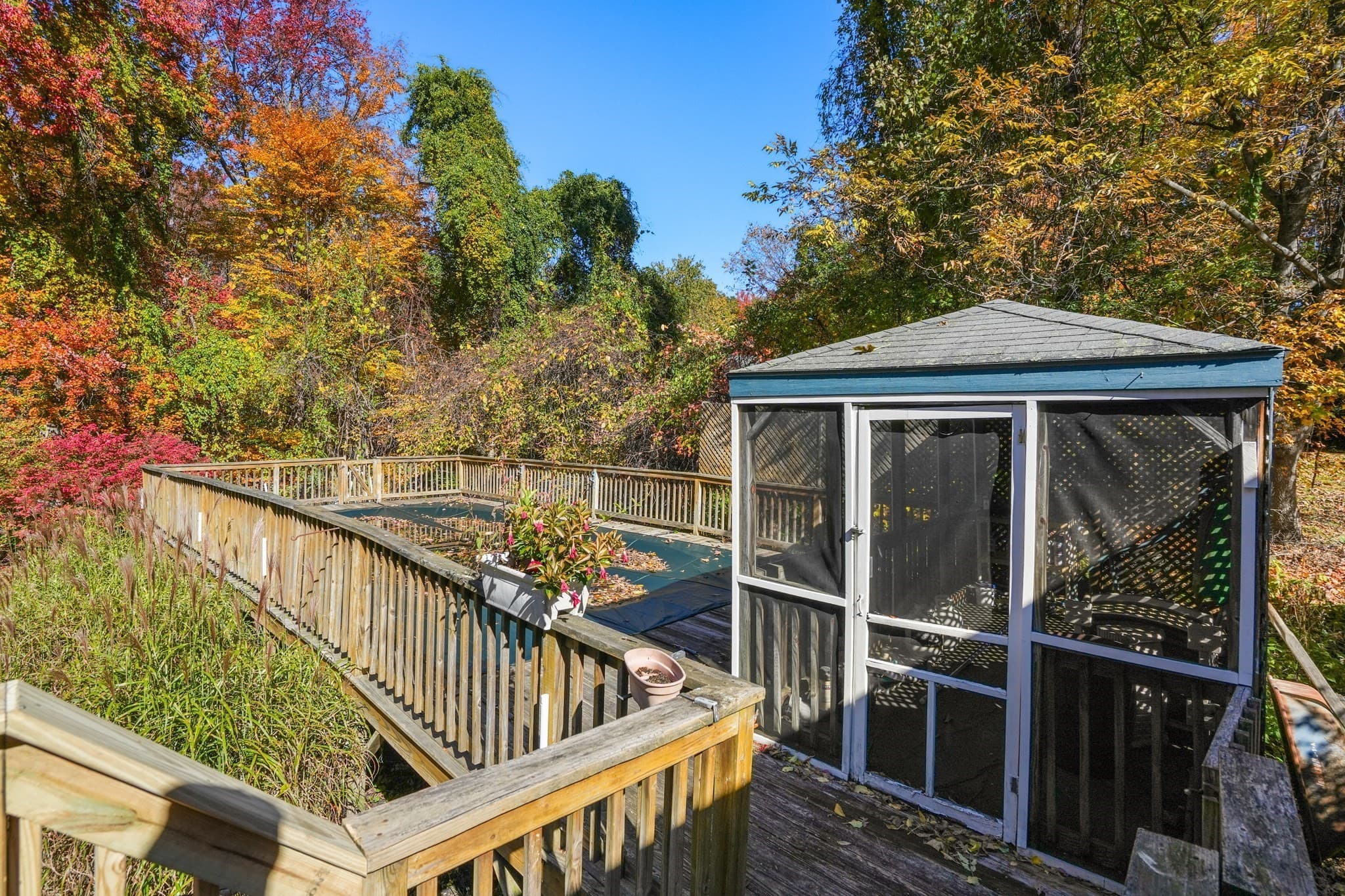Single Family Residence at 169 Pilgrim Dr, Holden MA 01520, photo 30 of 41