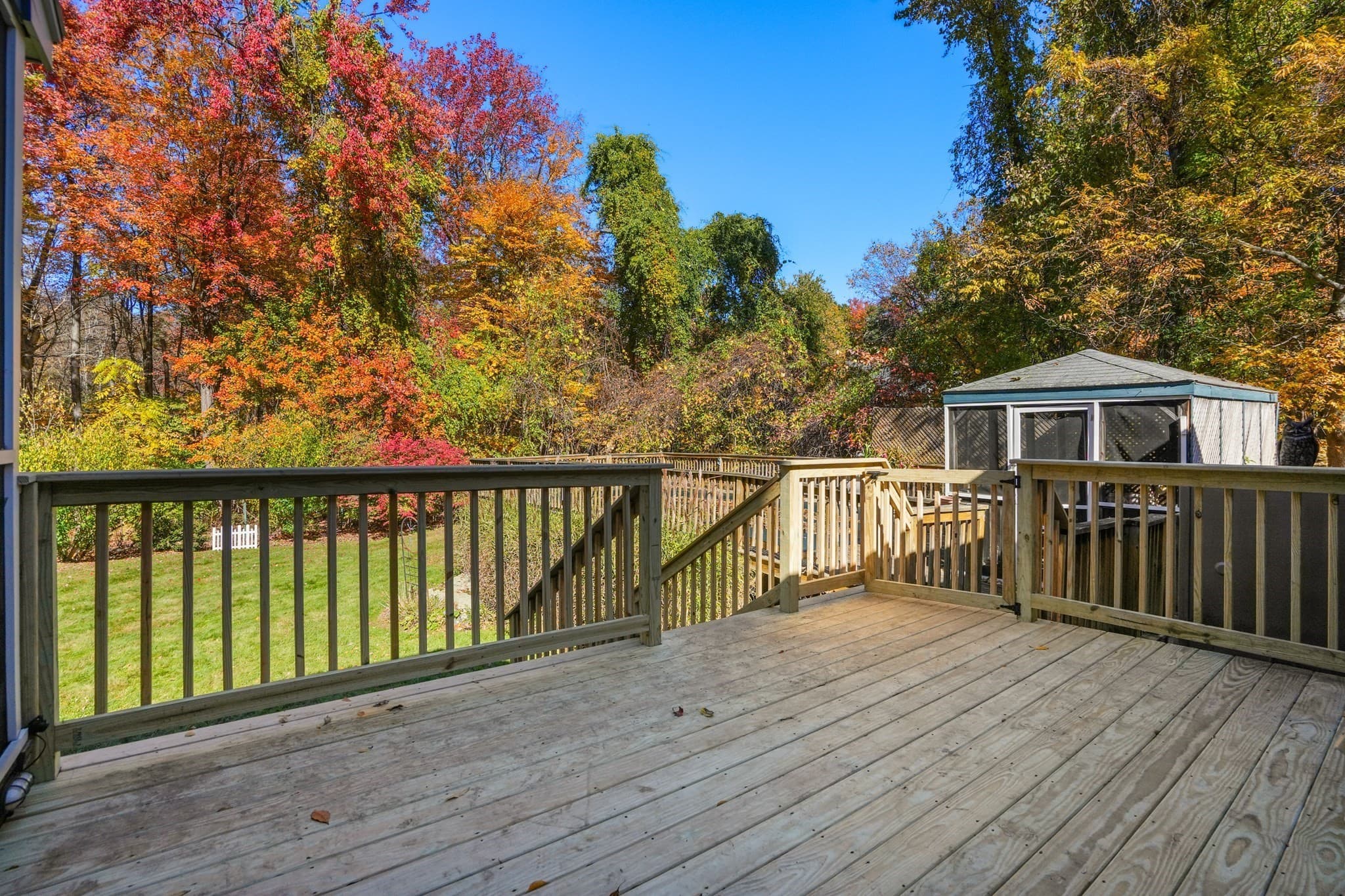 Single Family Residence at 169 Pilgrim Dr, Holden MA 01520, photo 29 of 41