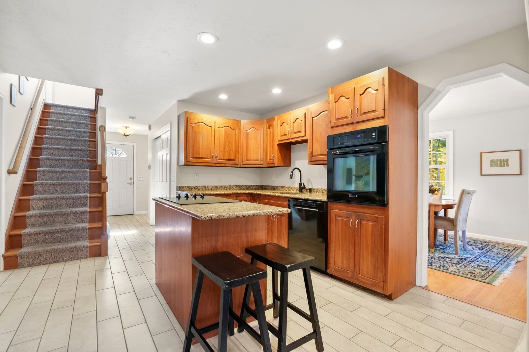Single Family Residence at 169 Pilgrim Dr, Holden MA 01520, photo 4 of 41