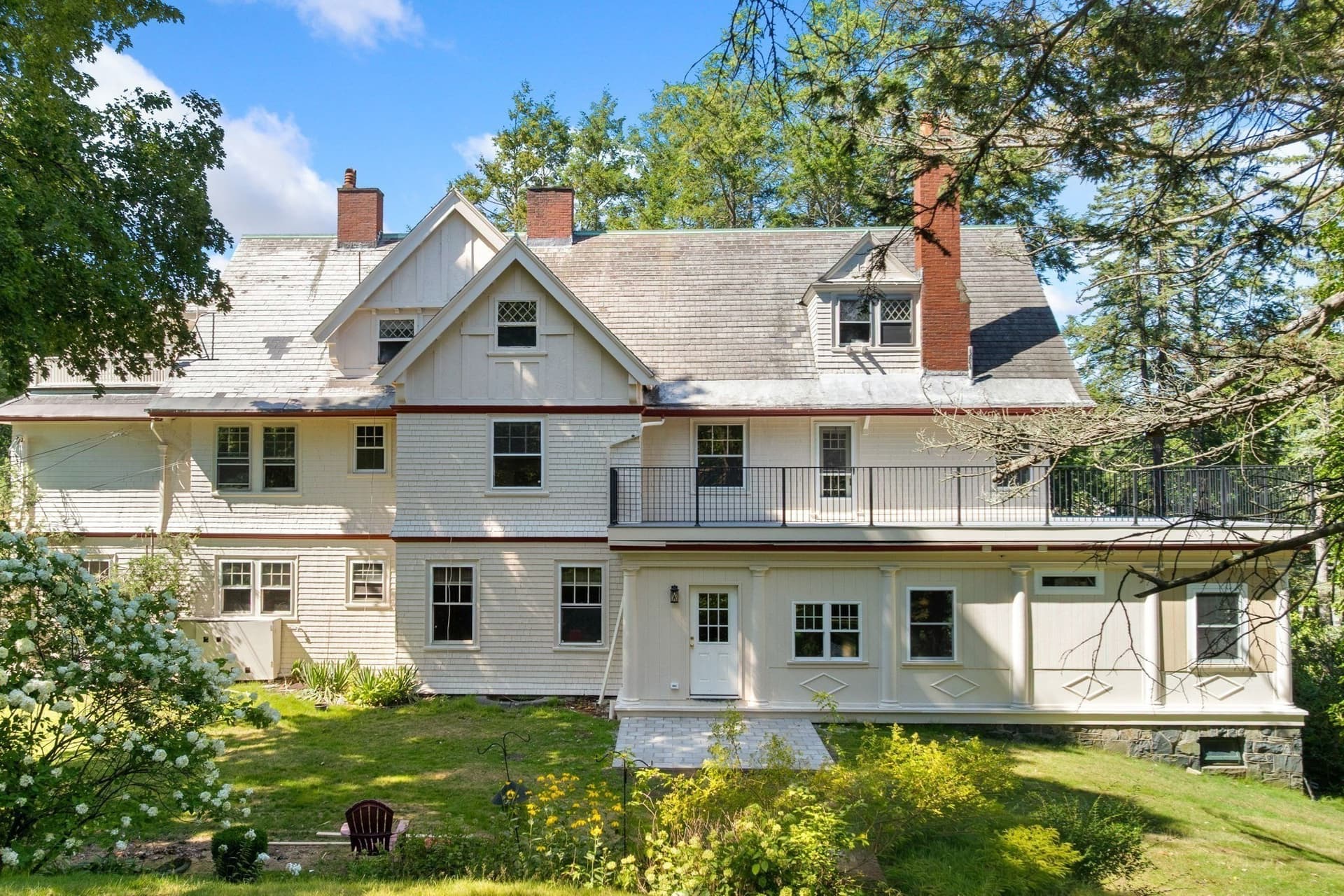 56 Vinton Street # 5, Melrose MA 02176