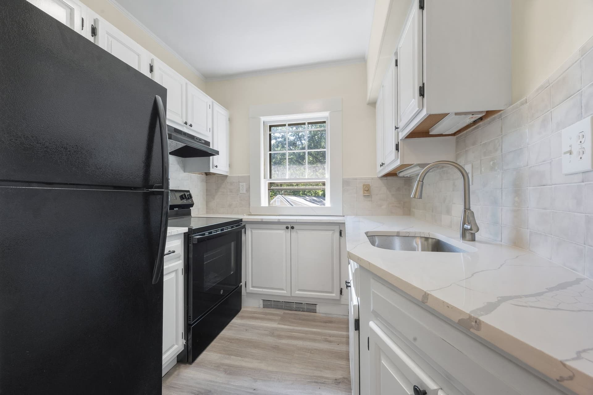 Condominium at 56 Vinton Street # 5, Melrose MA 02176, photo 8 of 23