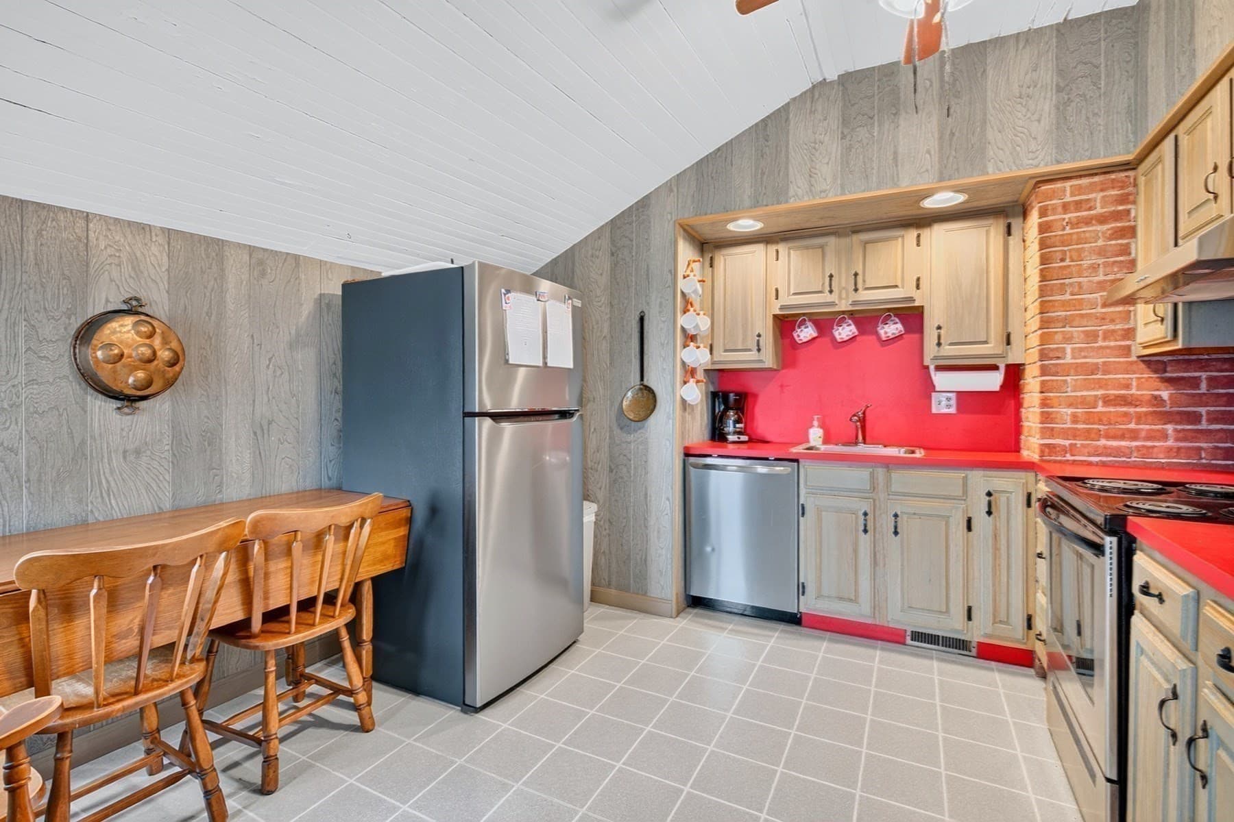 Single Family Residence at 331 Grand Ave, Falmouth MA 02540, photo 29 of 40