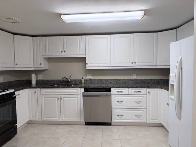Condominium at 380 Place Lane # 380, Woburn MA 01801, photo 7 of 19