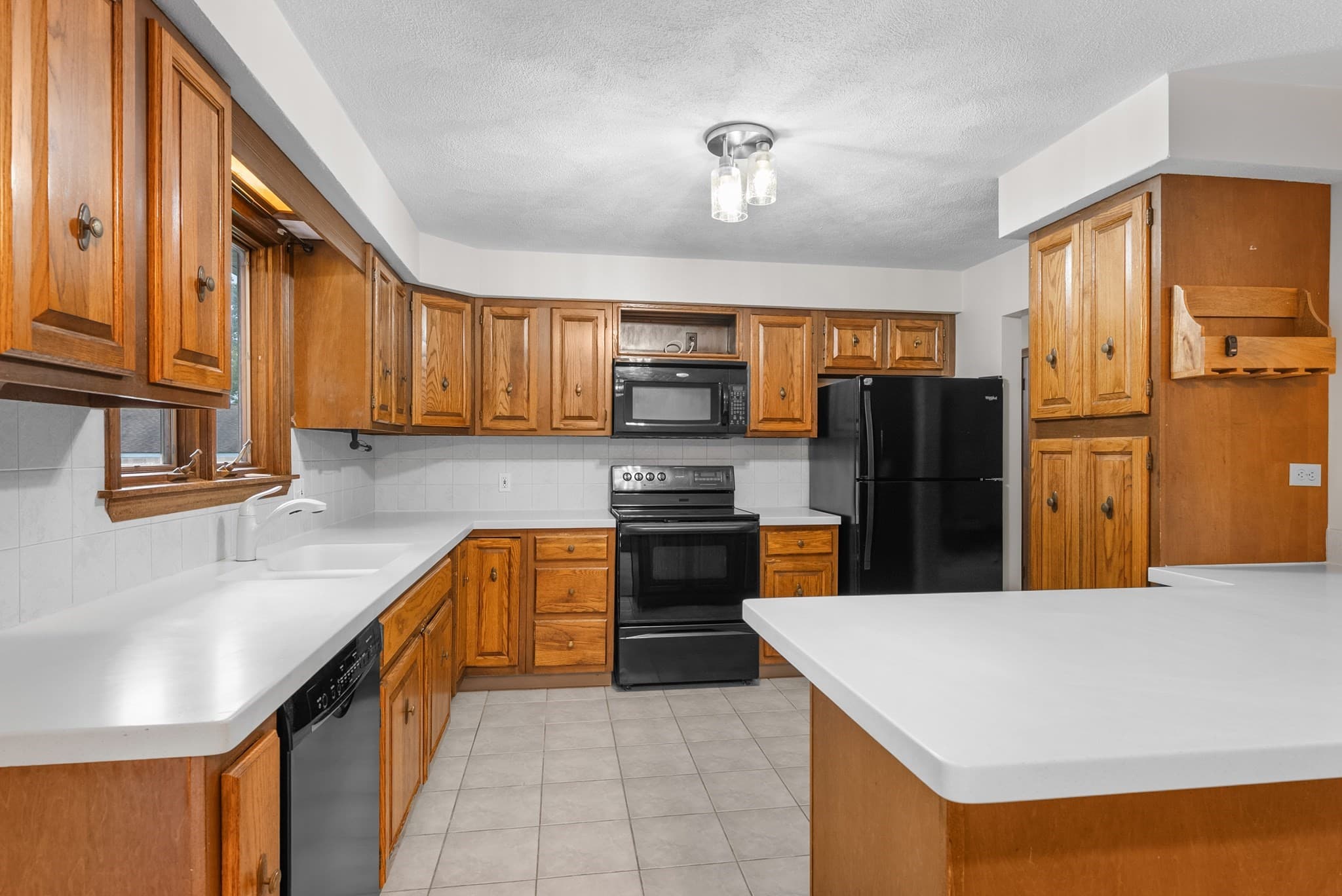 Single Family Residence at 700 County St, Seekonk MA 02771, photo 13 of 42