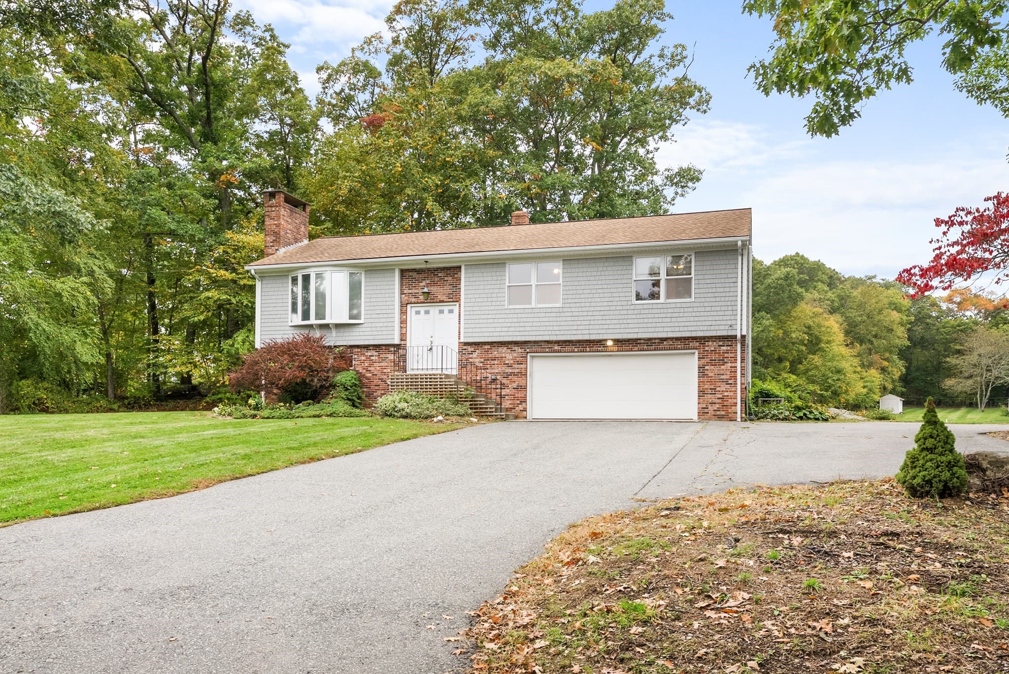 Single Family Residence at 700 County St, Seekonk MA 02771, photo 3 of 42