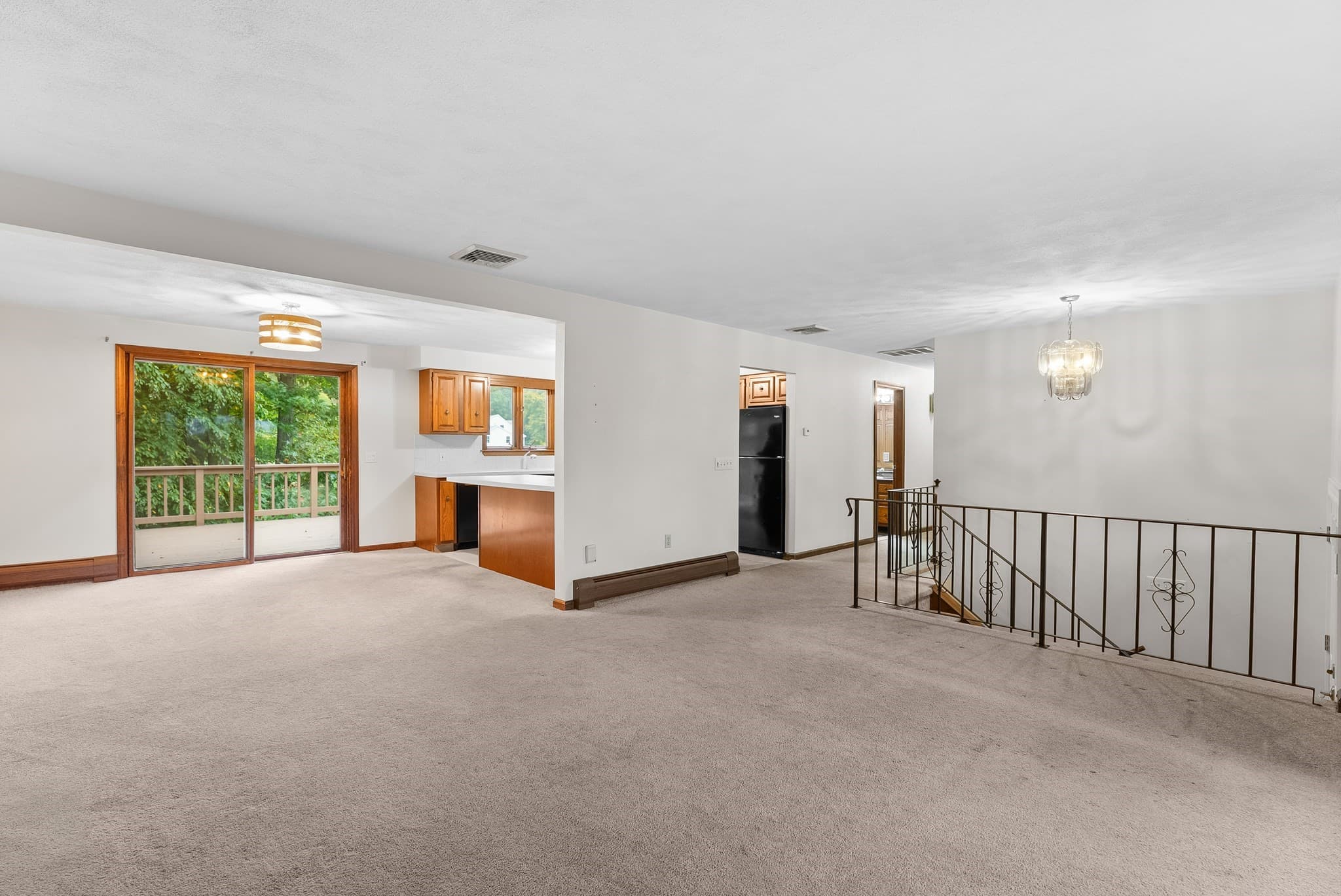 Single Family Residence at 700 County St, Seekonk MA 02771, photo 10 of 42