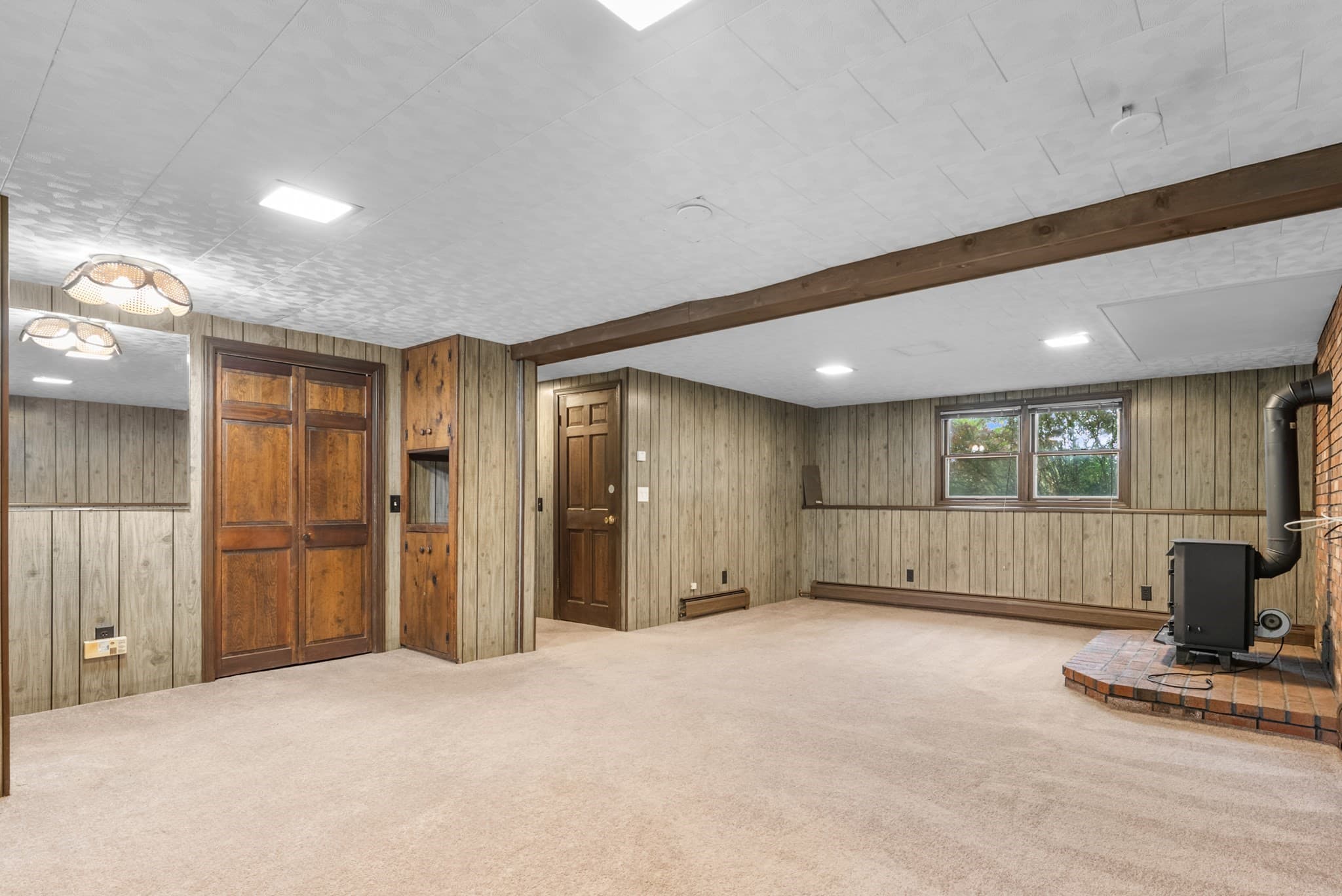 Single Family Residence at 700 County St, Seekonk MA 02771, photo 29 of 42