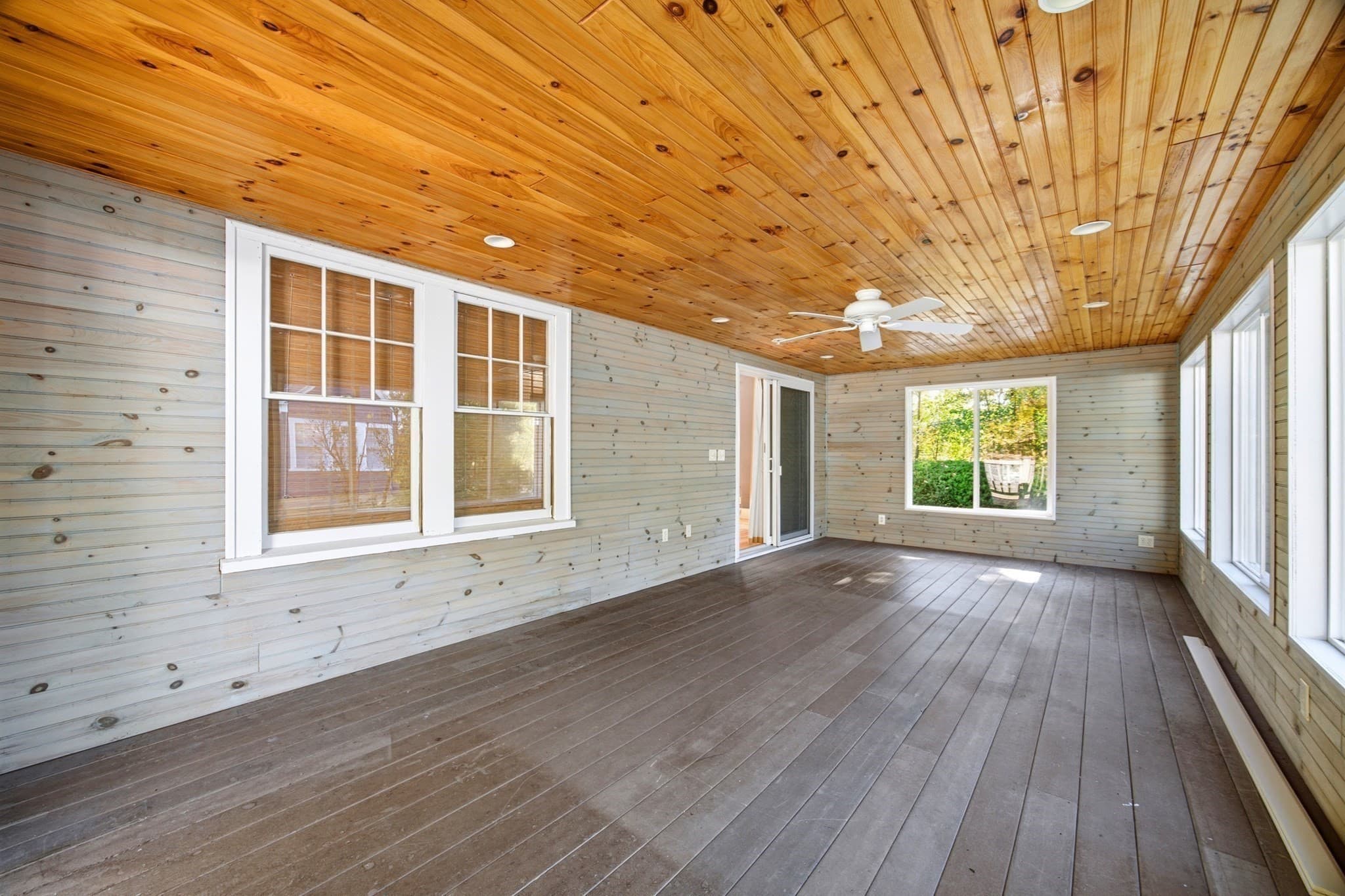 Single Family Residence at 1018 Spring St, Palmer MA 01069, photo 13 of 41