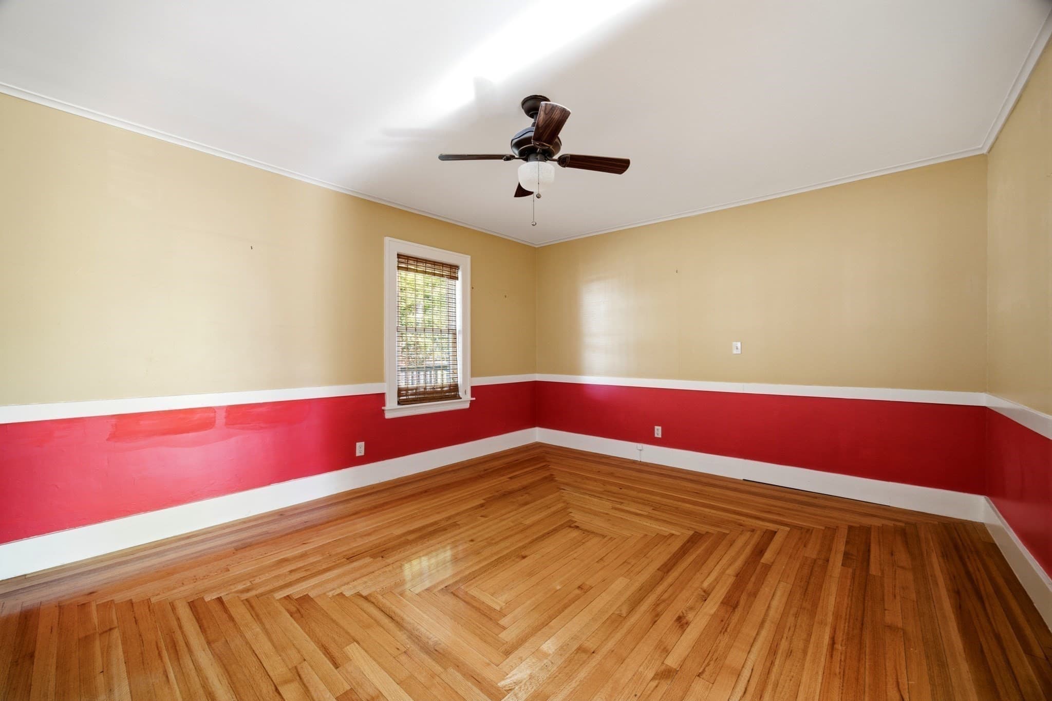Single Family Residence at 1018 Spring St, Palmer MA 01069, photo 11 of 41