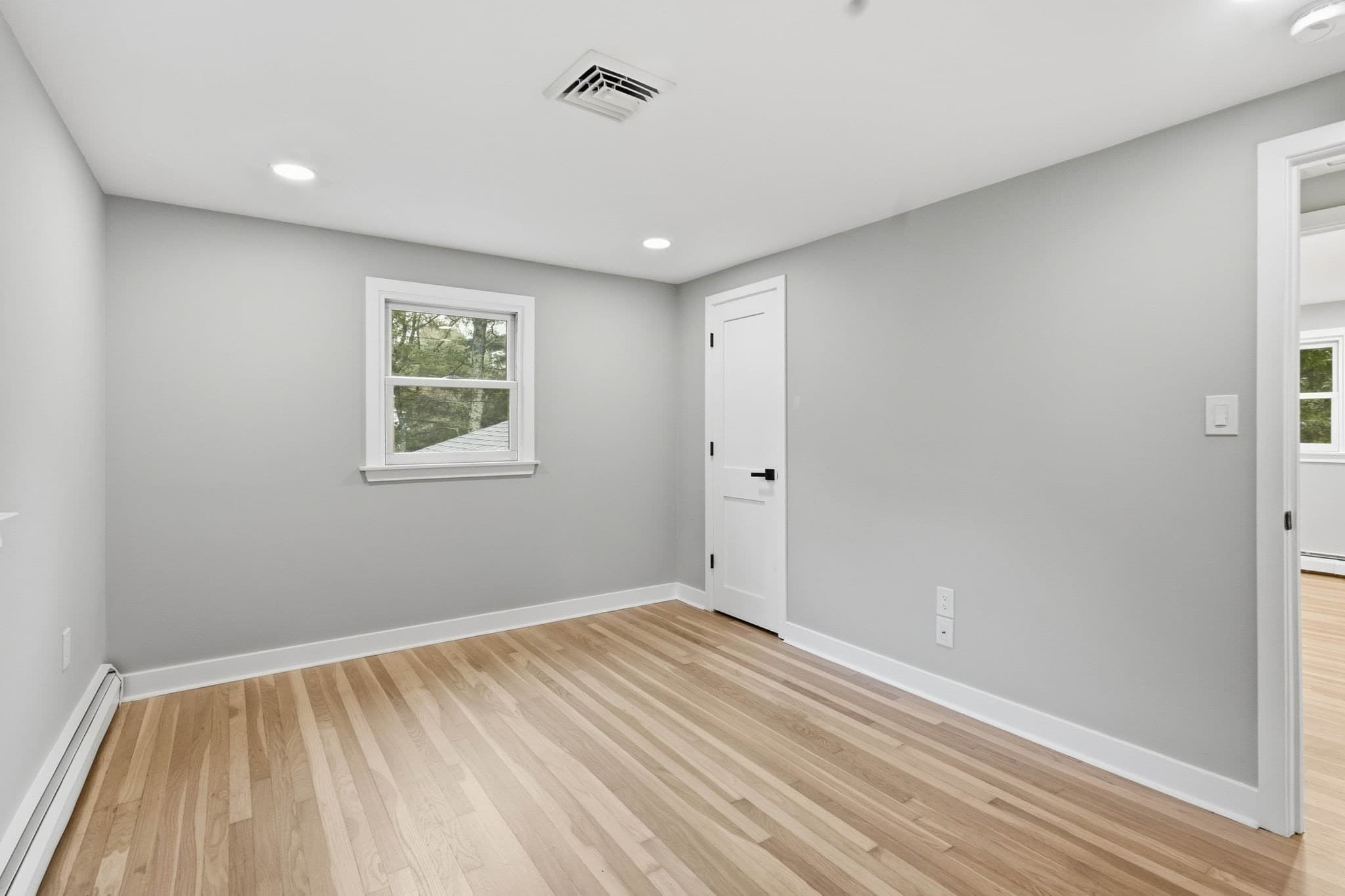 Single Family Residence at 83 Thurlow St, Georgetown MA 01833, photo 16 of 33