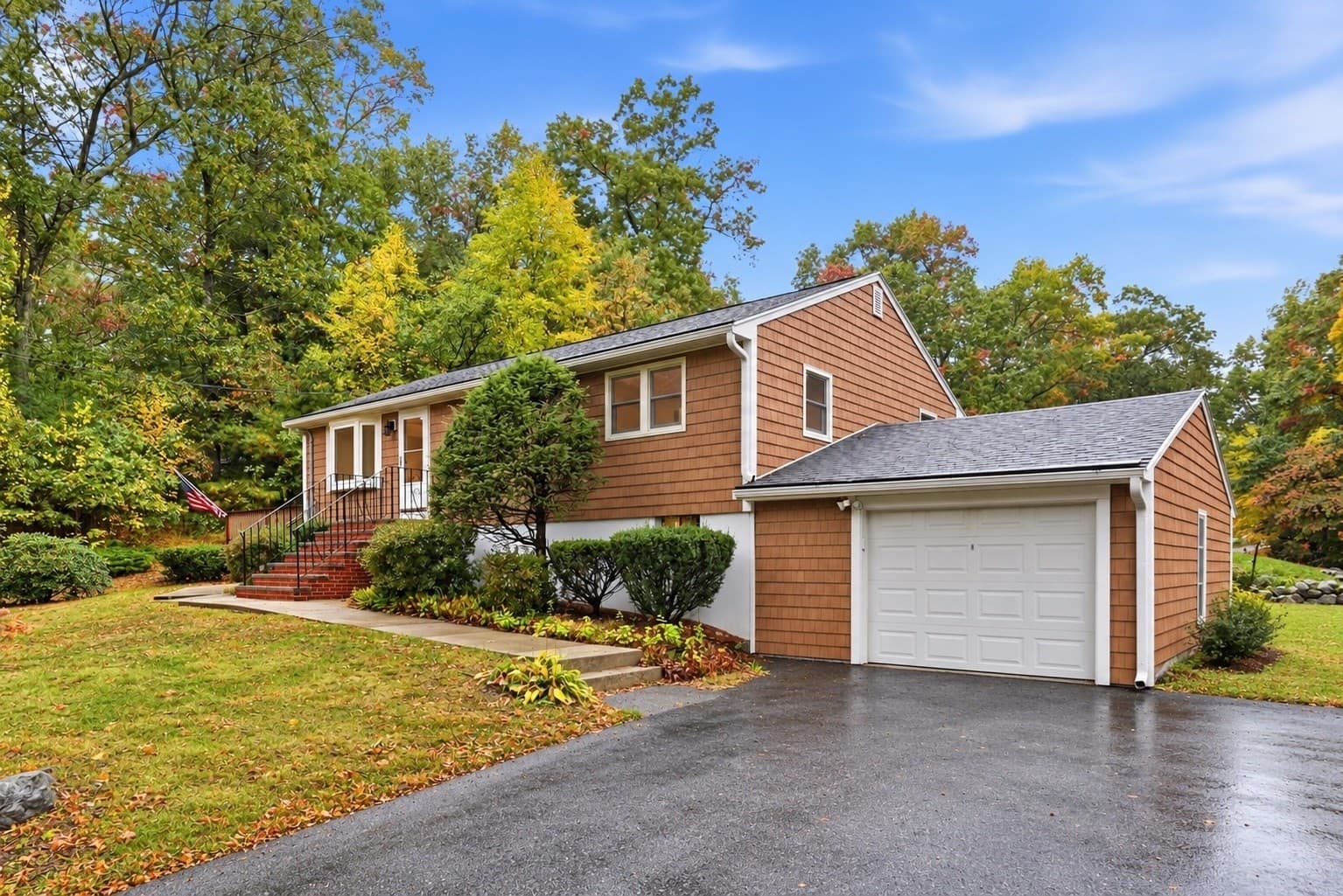83 Thurlow St, Georgetown MA 01833