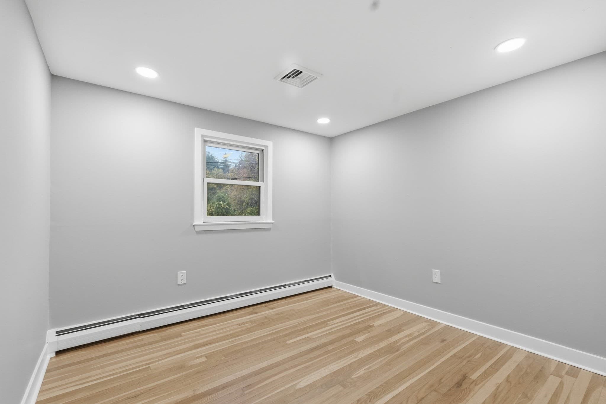 Single Family Residence at 83 Thurlow St, Georgetown MA 01833, photo 21 of 33