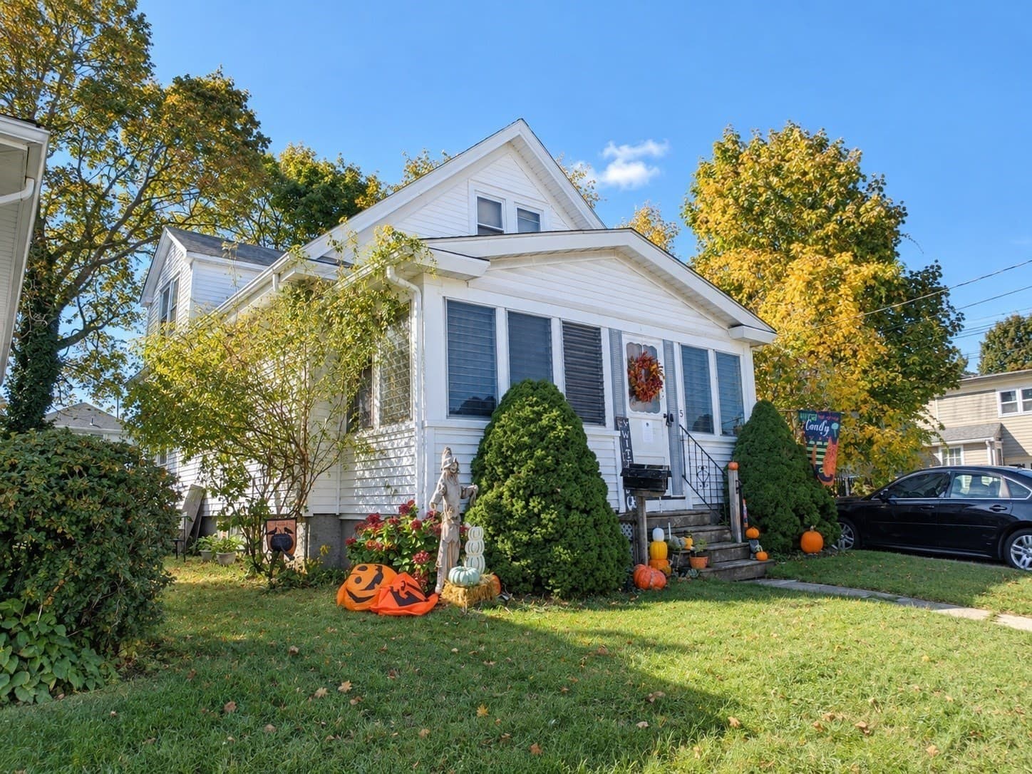 Single Family Residence at 15 Baldwin St, East Providence RI 02914, photo 3 of 5