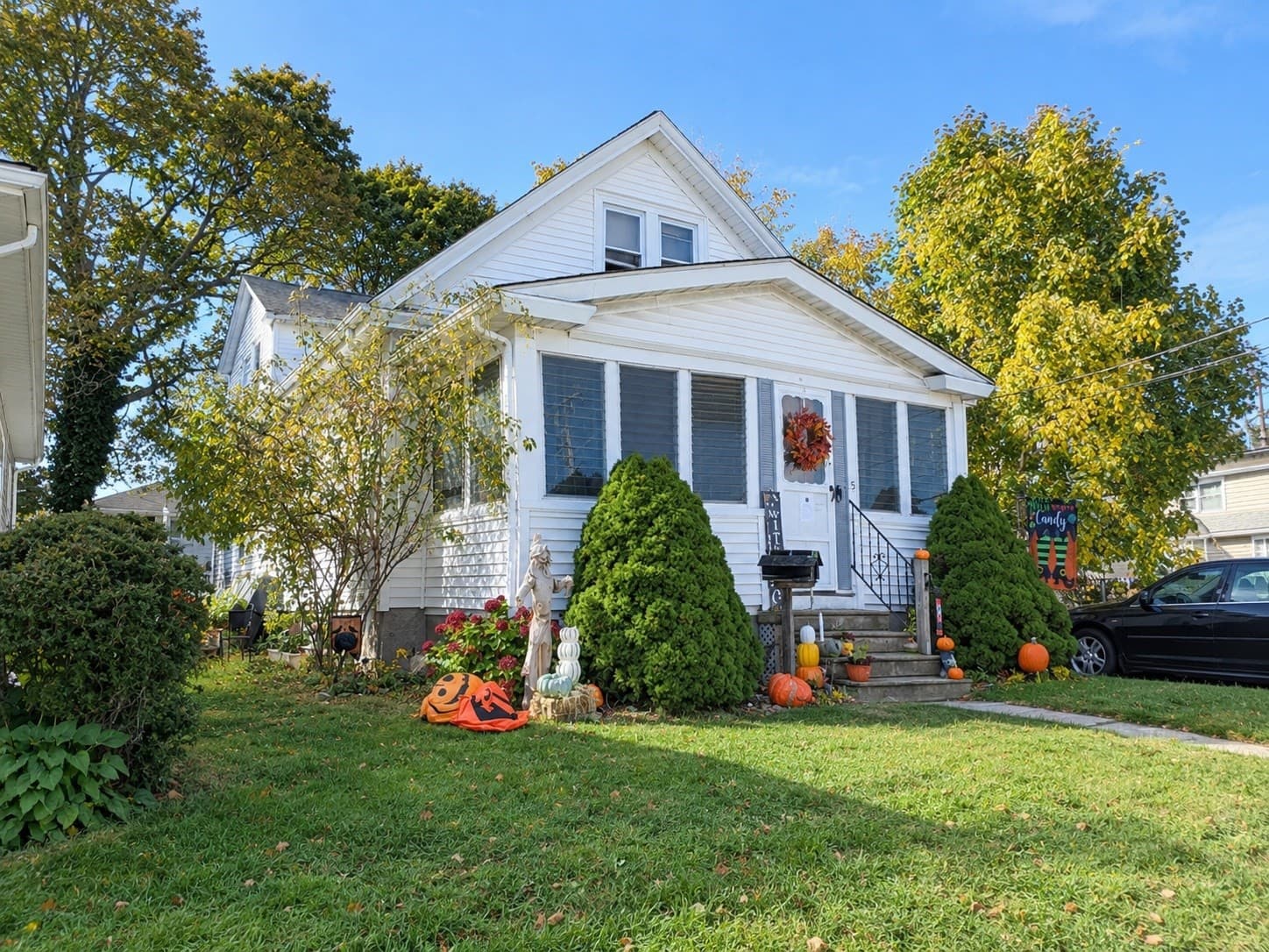 Single Family Residence at 15 Baldwin St, East Providence RI 02914, photo 5 of 5