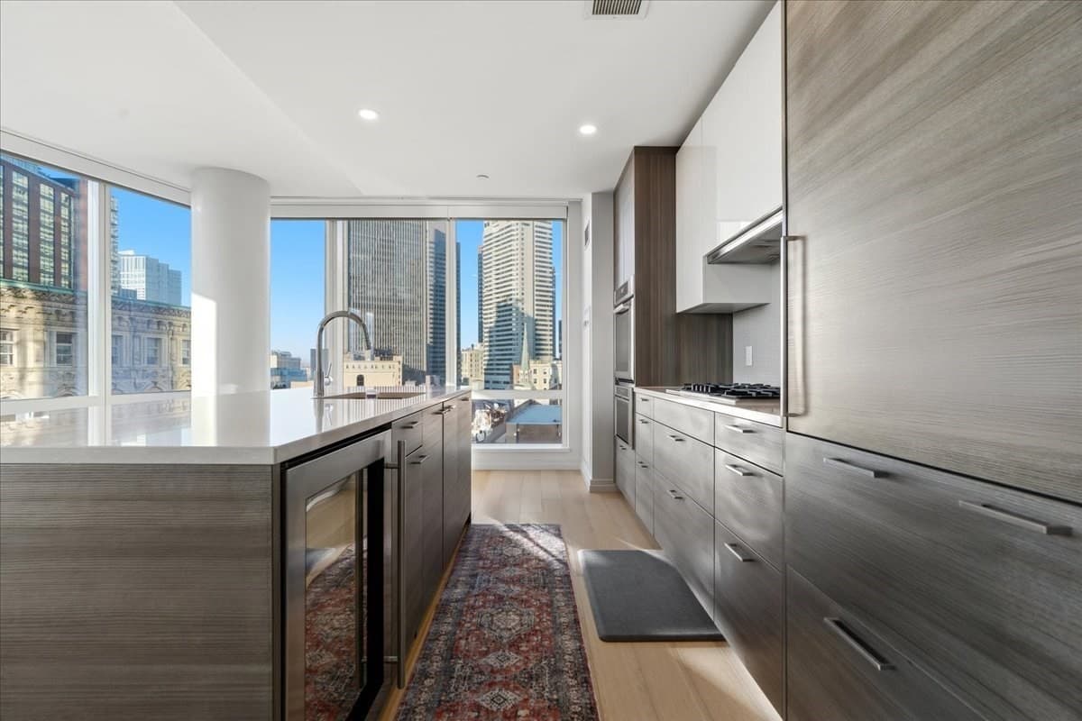 Condominium at 1 Franklin St # 1404, Boston MA 02110, photo 6 of 14