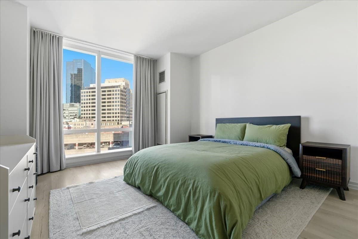 Condominium at 1 Franklin St # 1404, Boston MA 02110, photo 9 of 14