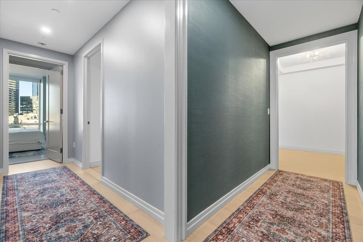 Condominium at 1 Franklin St # 1404, Boston MA 02110, photo 8 of 14