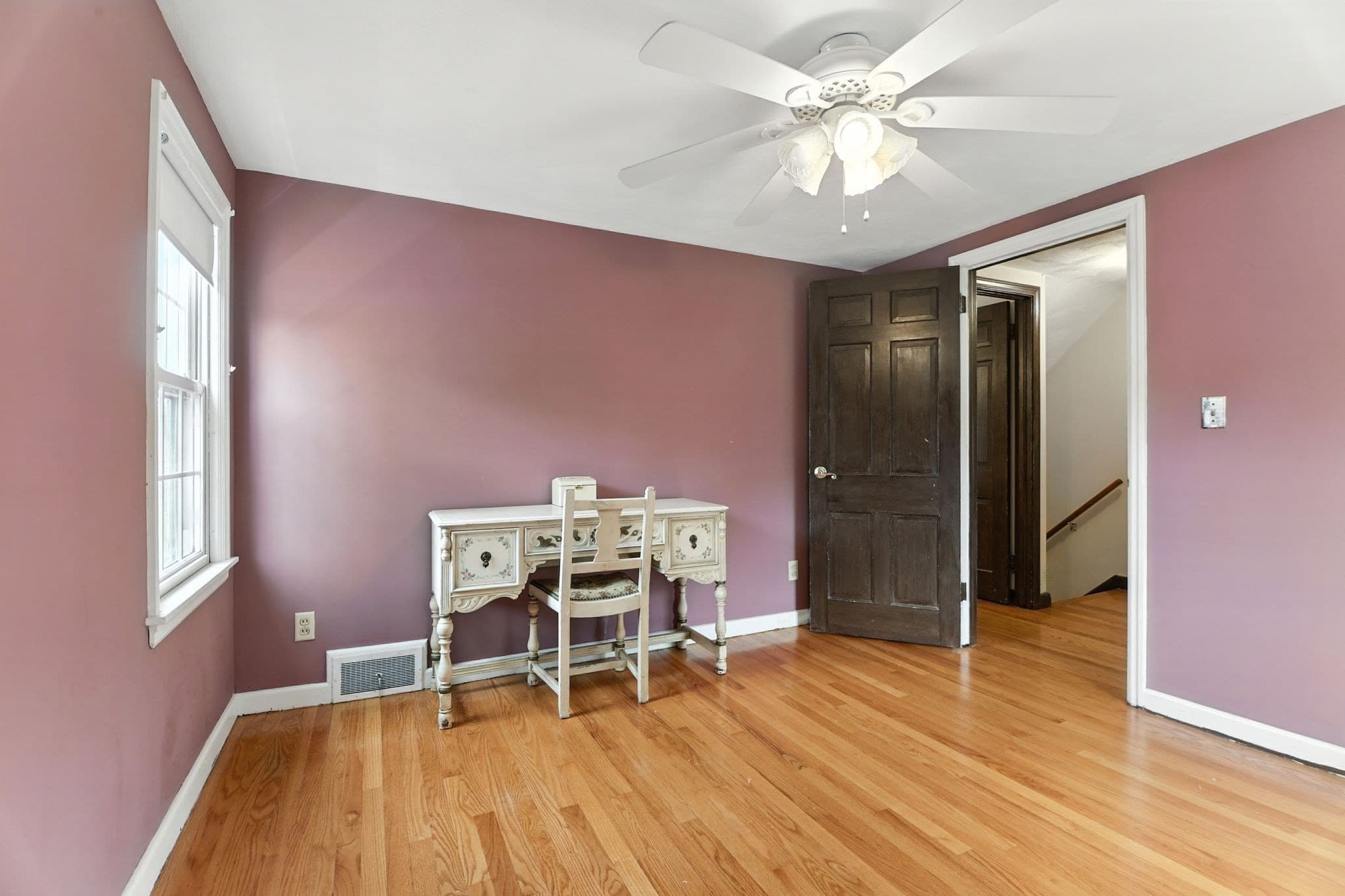 Single Family Residence at 384 Abbott St, Springfield MA 01118, photo 5 of 10