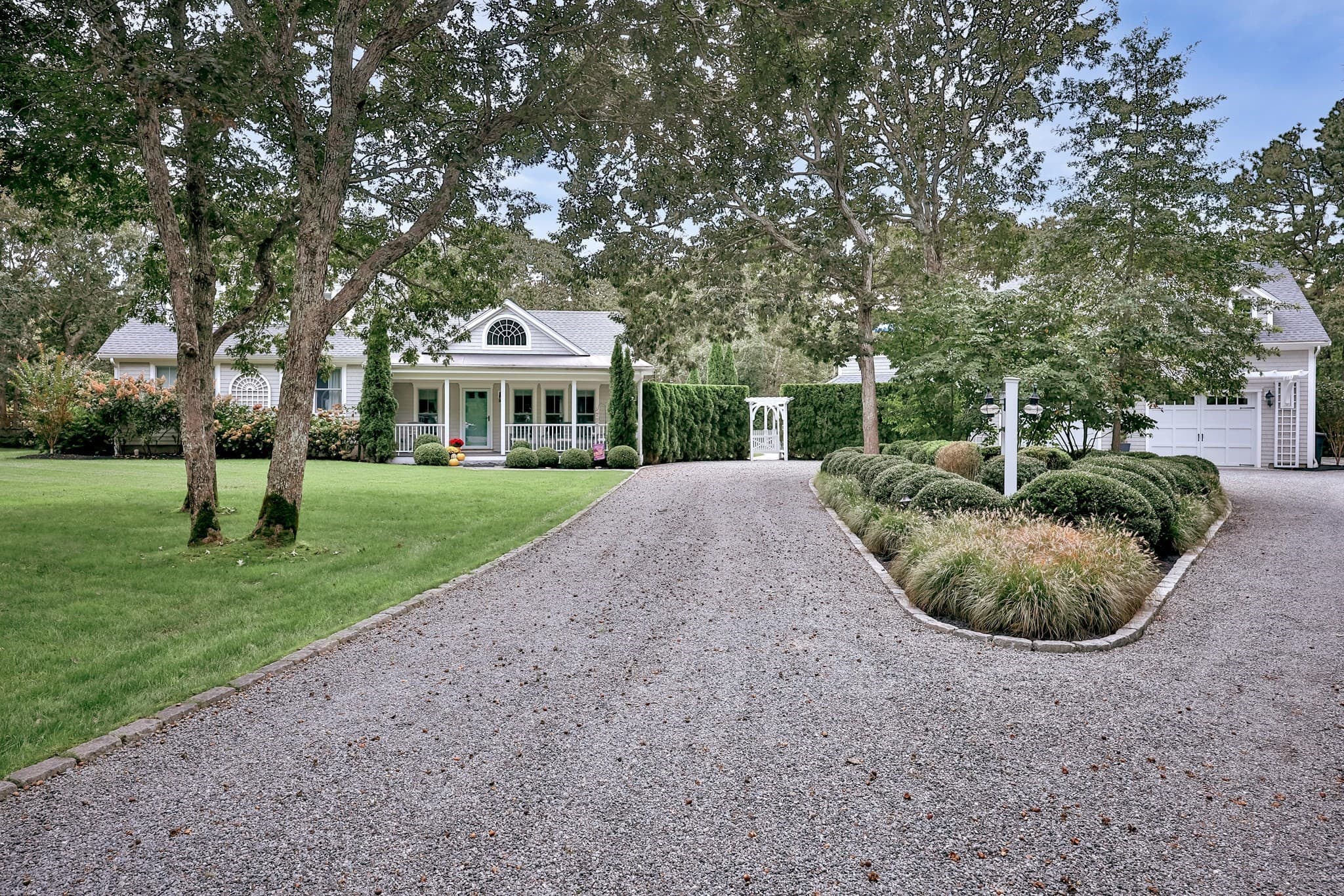 Single Family Residence at 6 Hollow Way, Edgartown MA 02539, photo 2 of 41
