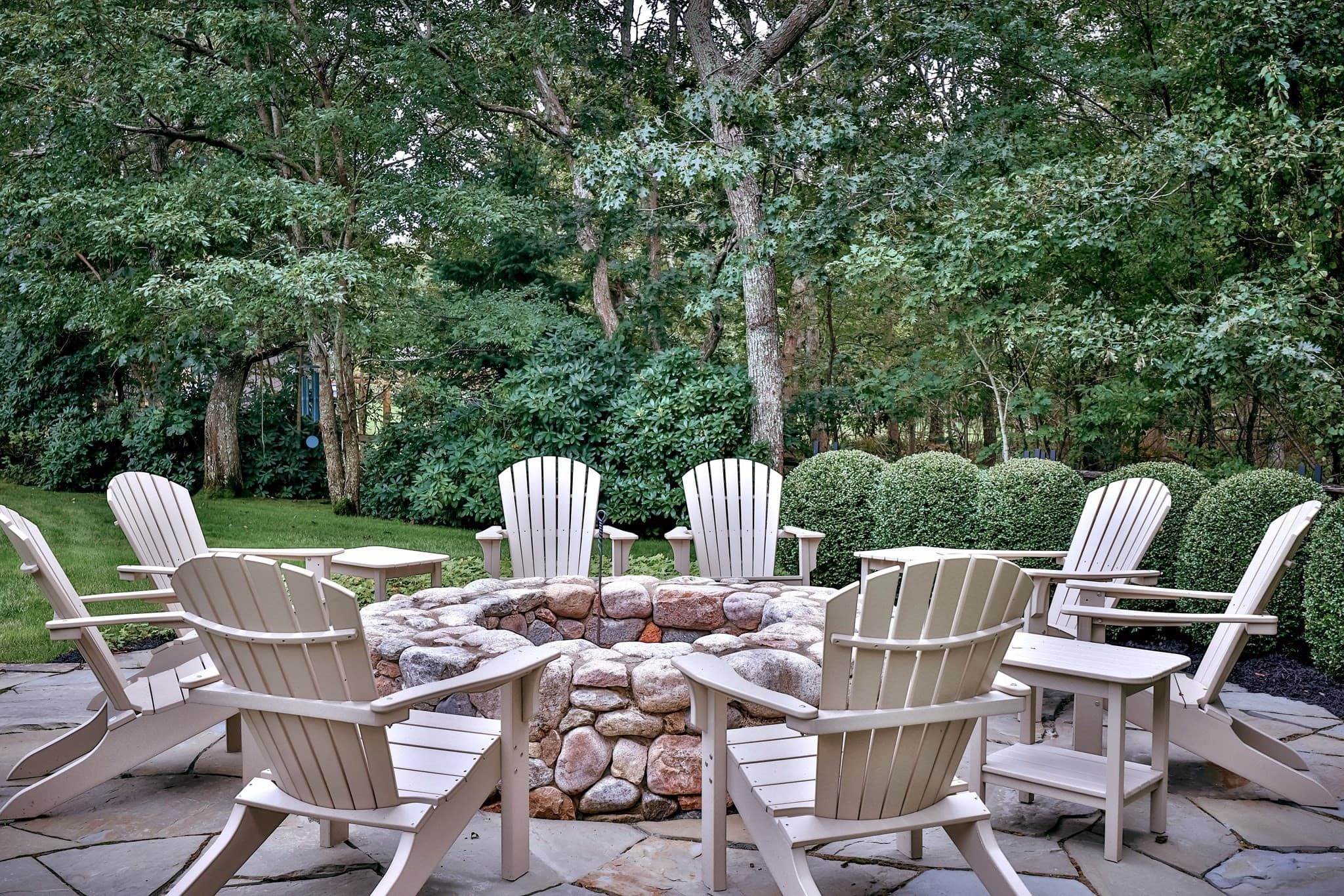 Single Family Residence at 6 Hollow Way, Edgartown MA 02539, photo 6 of 41
