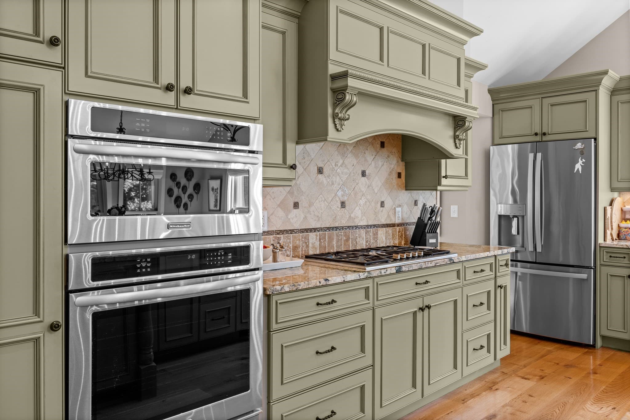Single Family Residence at 6 Hollow Way, Edgartown MA 02539, photo 12 of 41