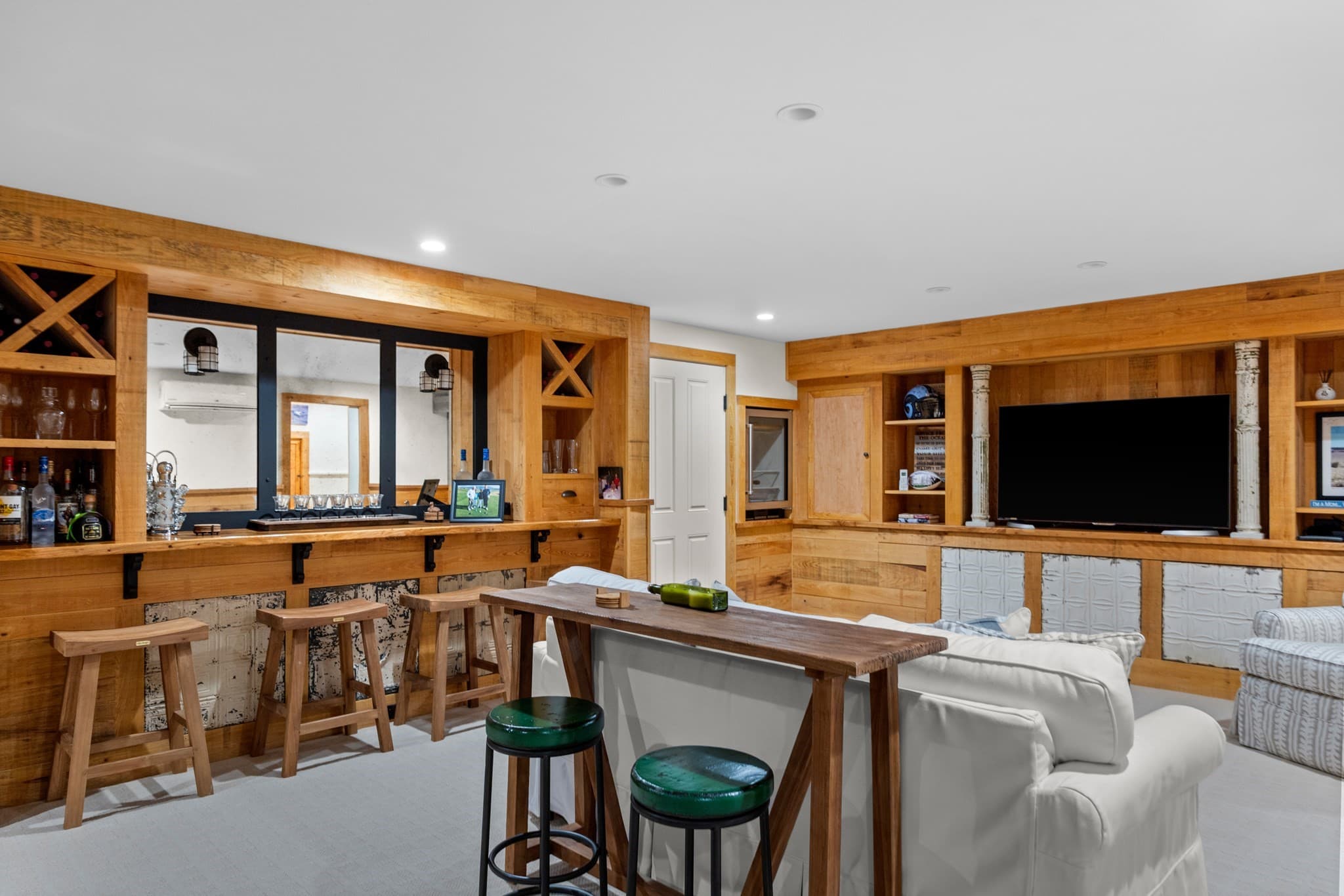 Single Family Residence at 6 Hollow Way, Edgartown MA 02539, photo 32 of 41