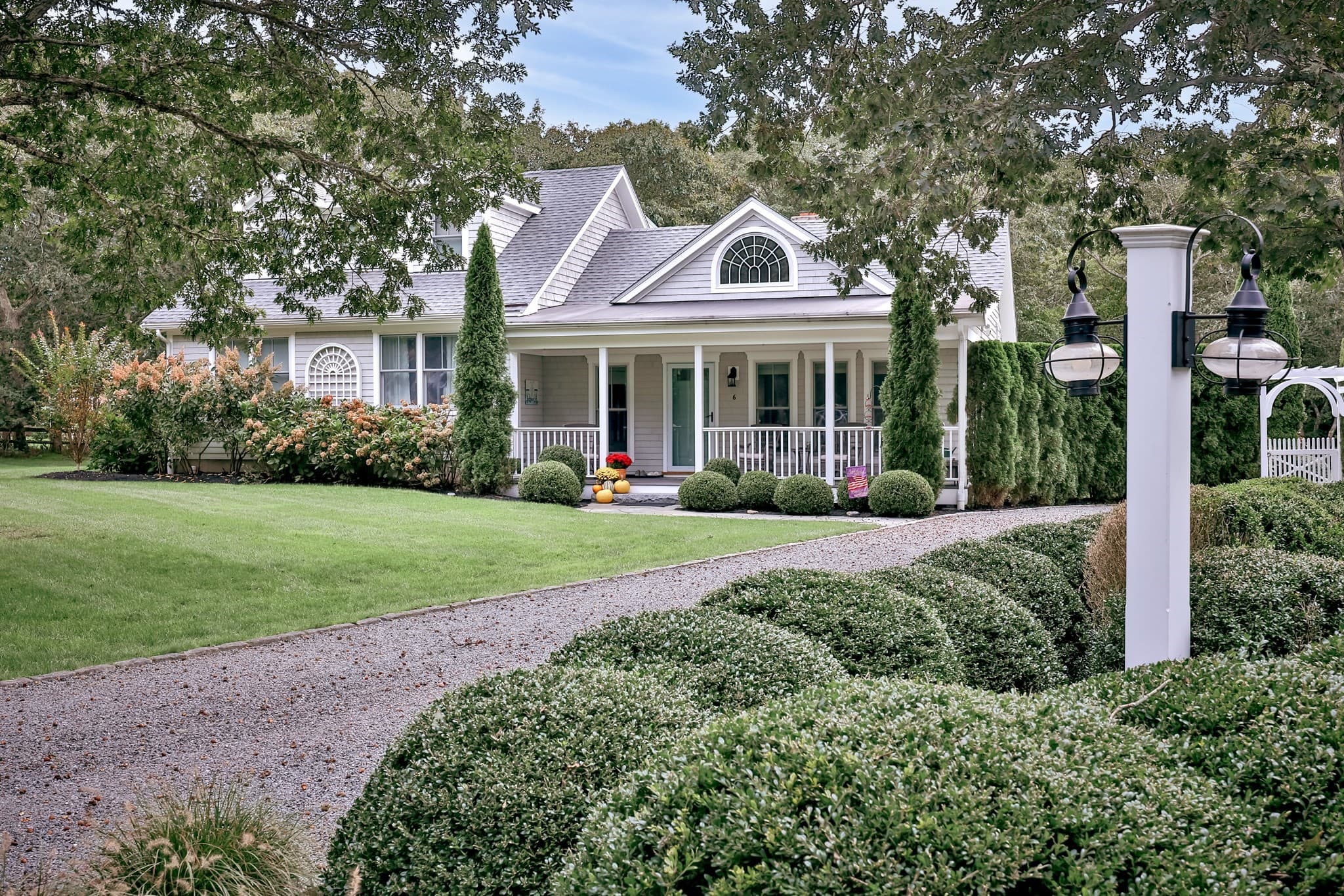 6 Hollow Way, Edgartown MA 02539