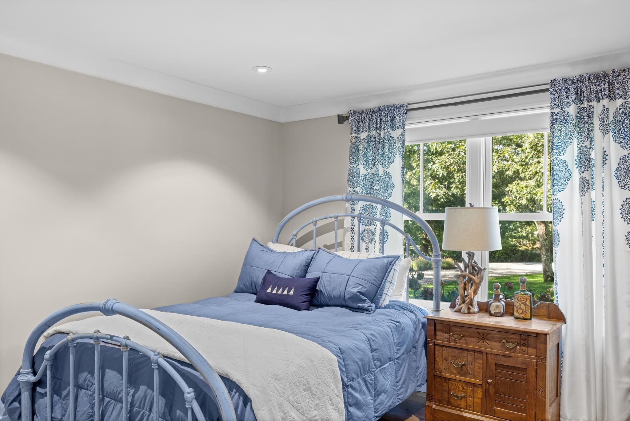 Single Family Residence at 6 Hollow Way, Edgartown MA 02539, photo 28 of 41
