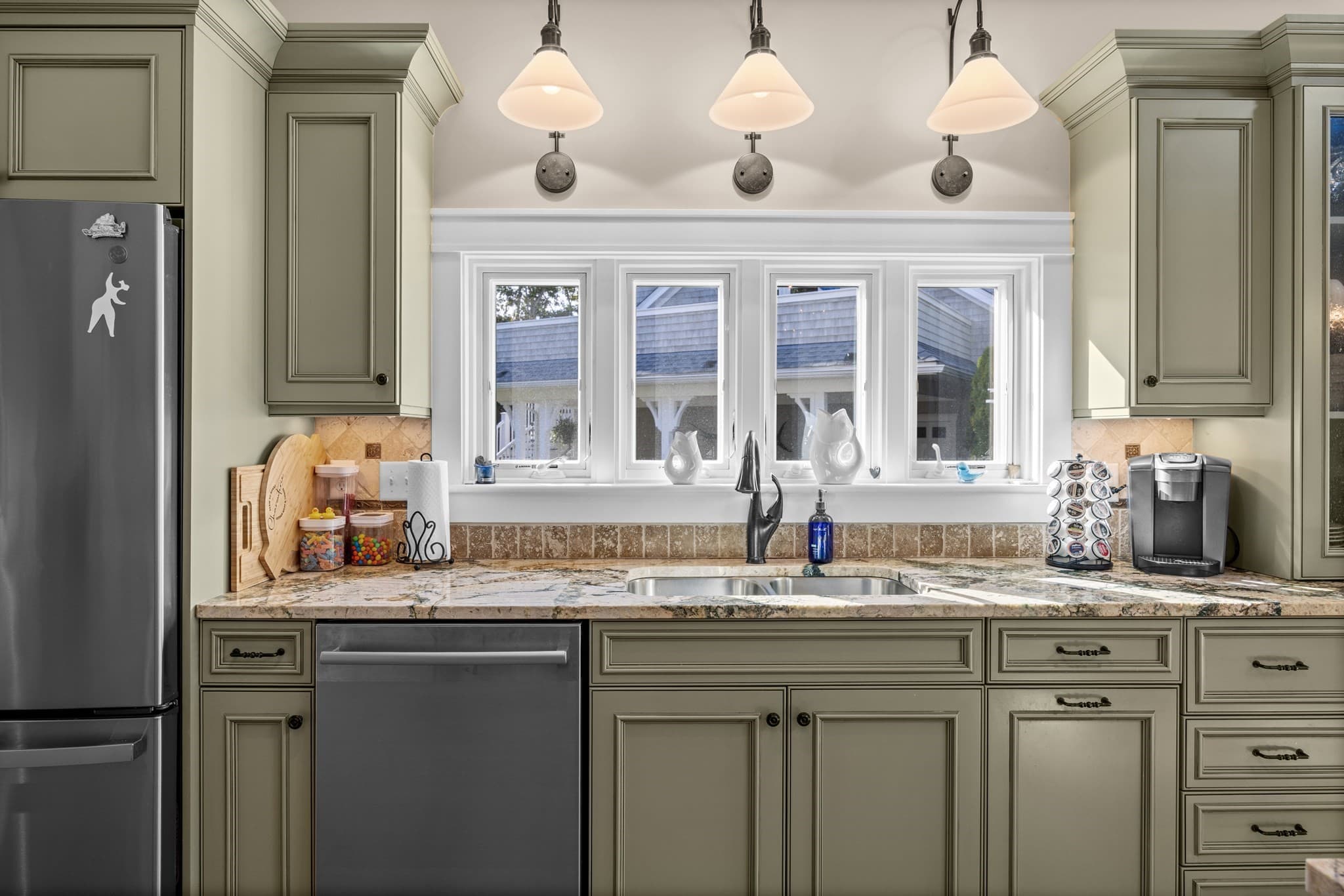 Single Family Residence at 6 Hollow Way, Edgartown MA 02539, photo 14 of 41