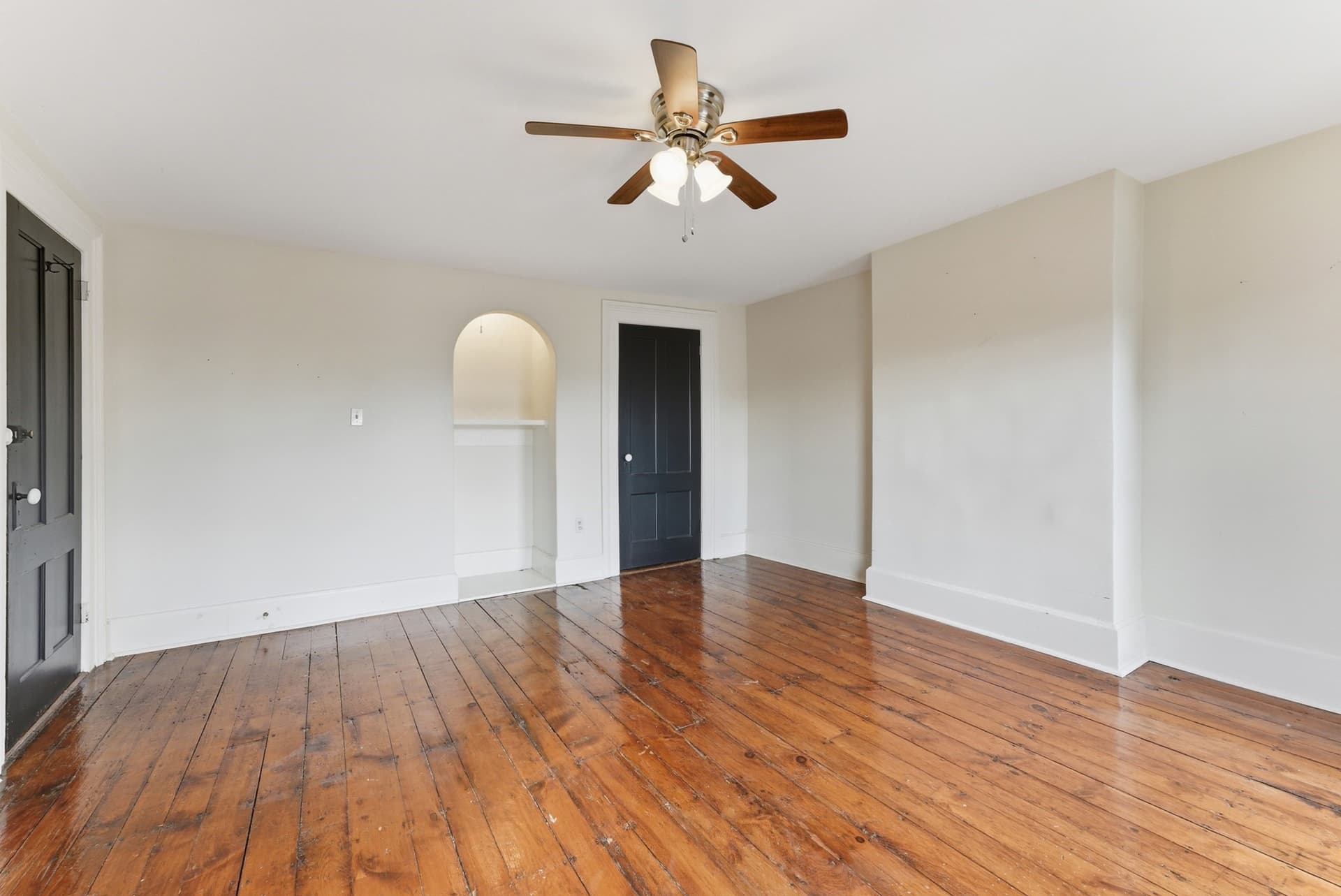 Attached (Townhouse/Rowhouse/Duplex) at 33 Mattoon St # 2, Springfield MA 01105, photo 27 of 42