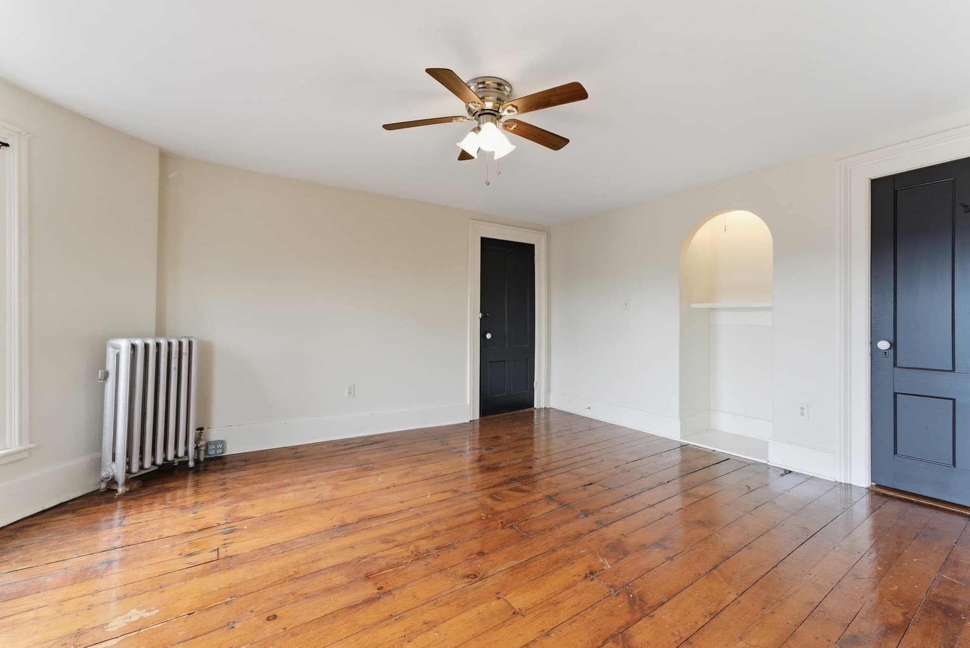 Attached (Townhouse/Rowhouse/Duplex) at 33 Mattoon St # 2, Springfield MA 01105, photo 26 of 42